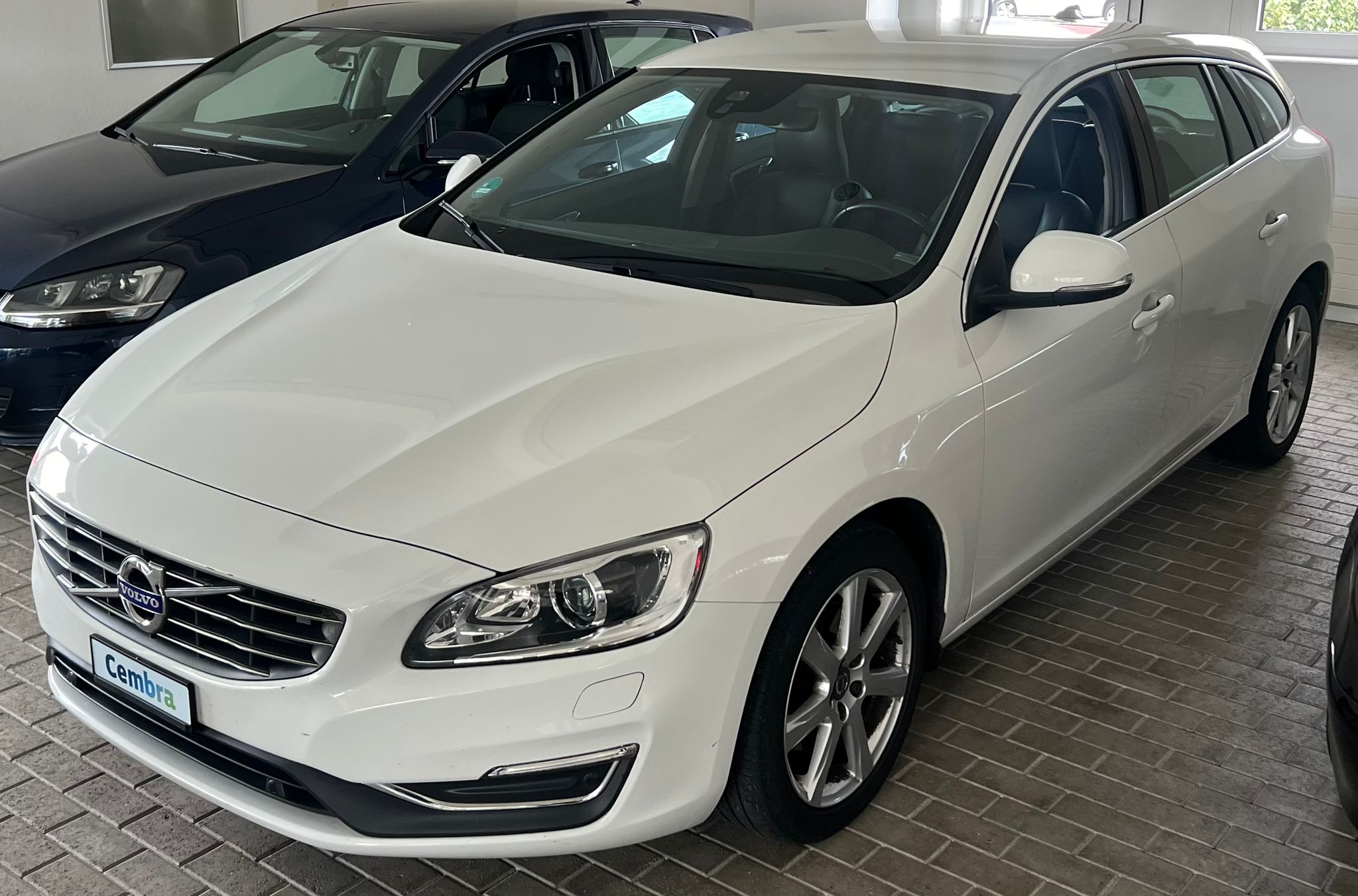 VOLVO V60 D2 Summum Geartronic