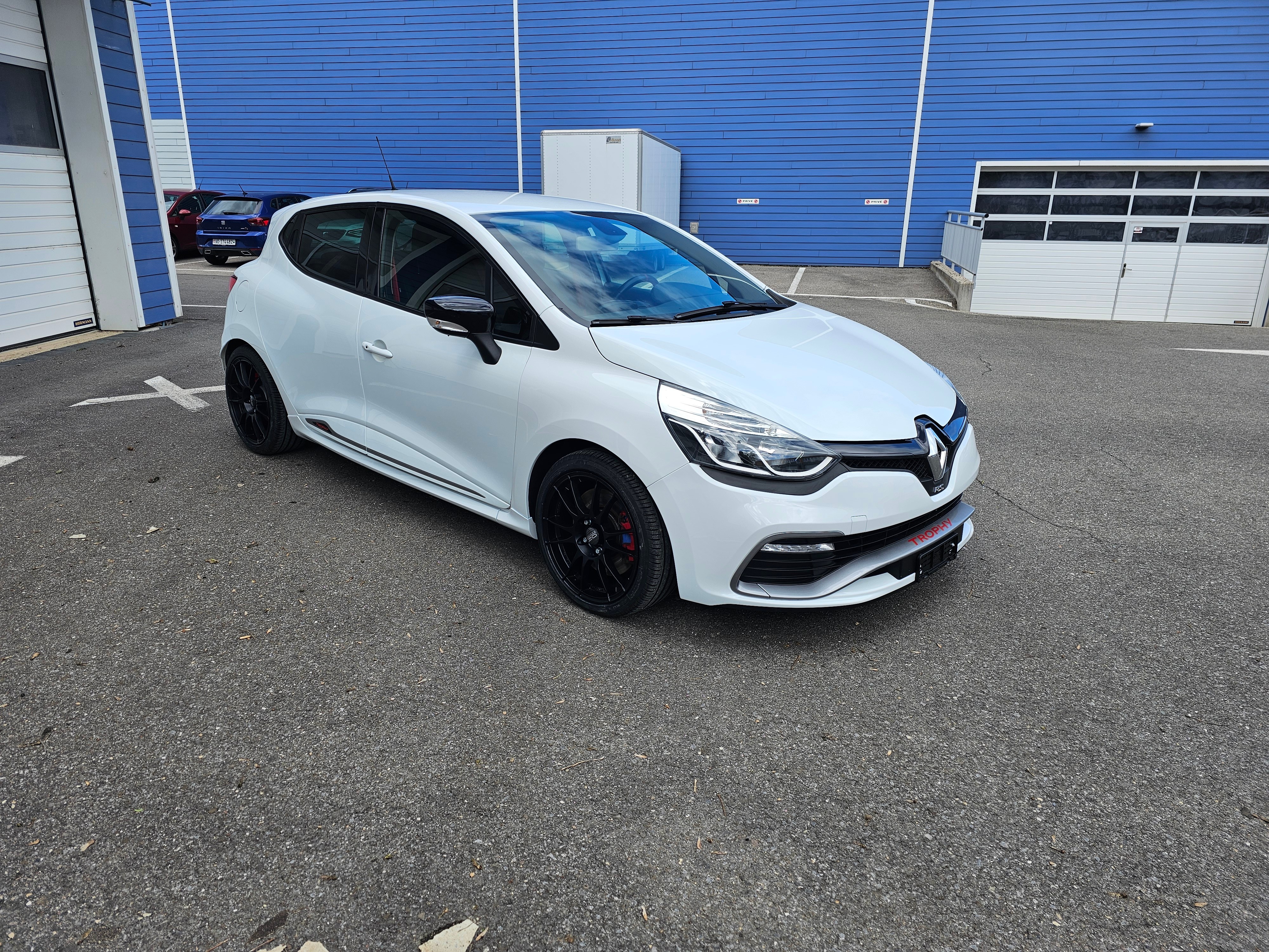 RENAULT Clio 1.6 T RS 220 Trophy EDC