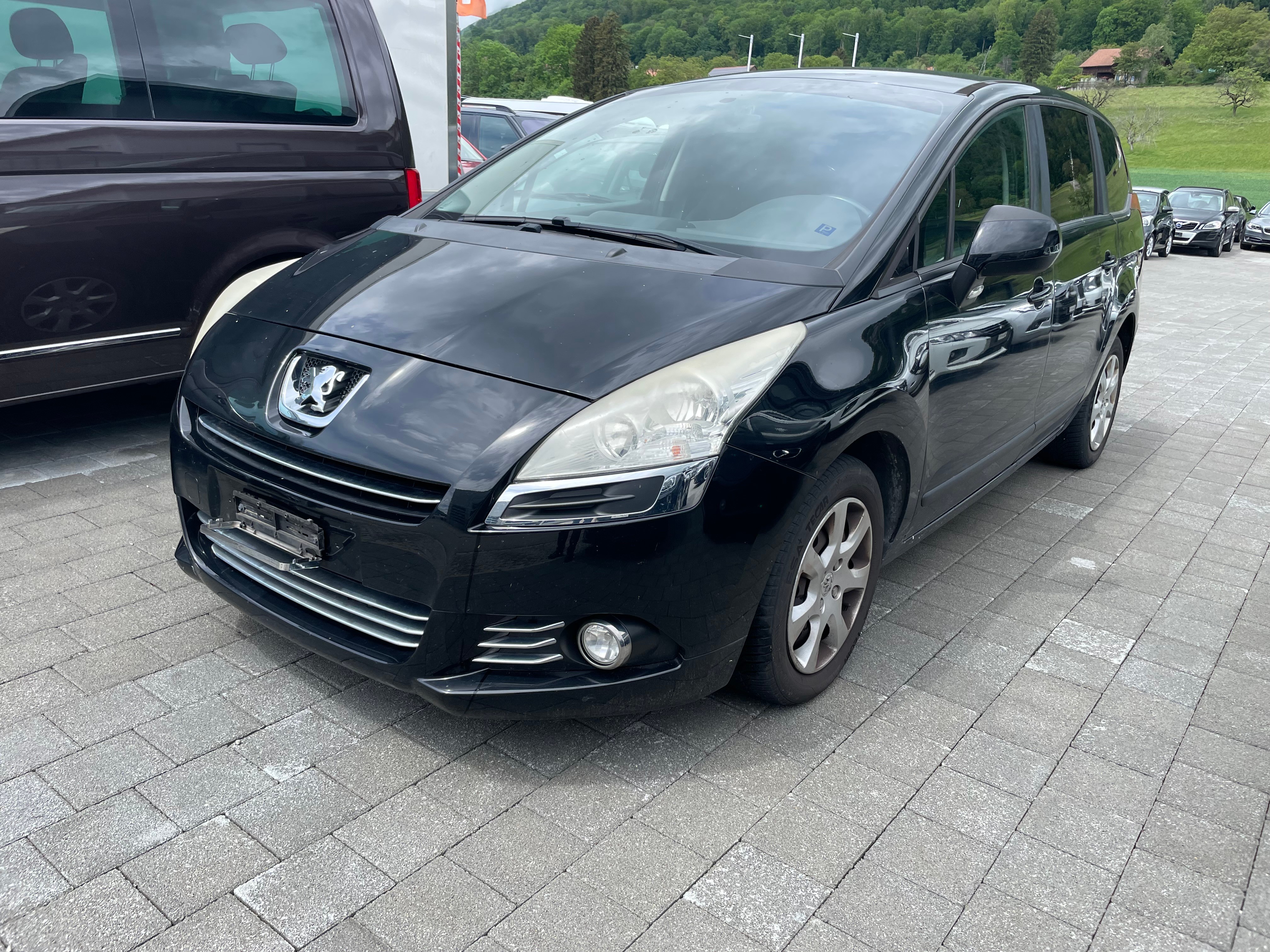 PEUGEOT 5008 2.0 HDI Business Automatic