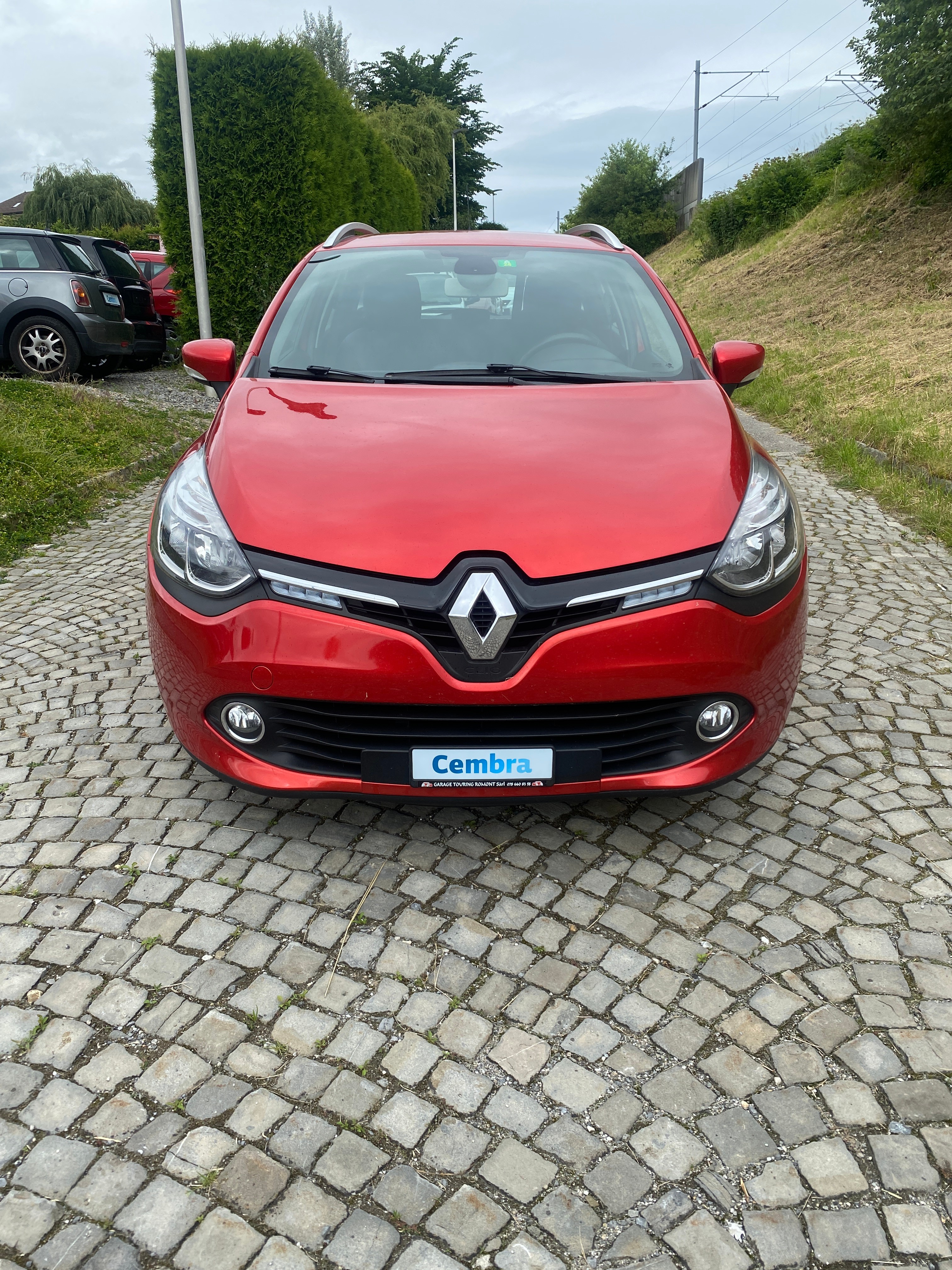 RENAULT Clio Grandtour 1.2 16V T Swiss Edition EDC