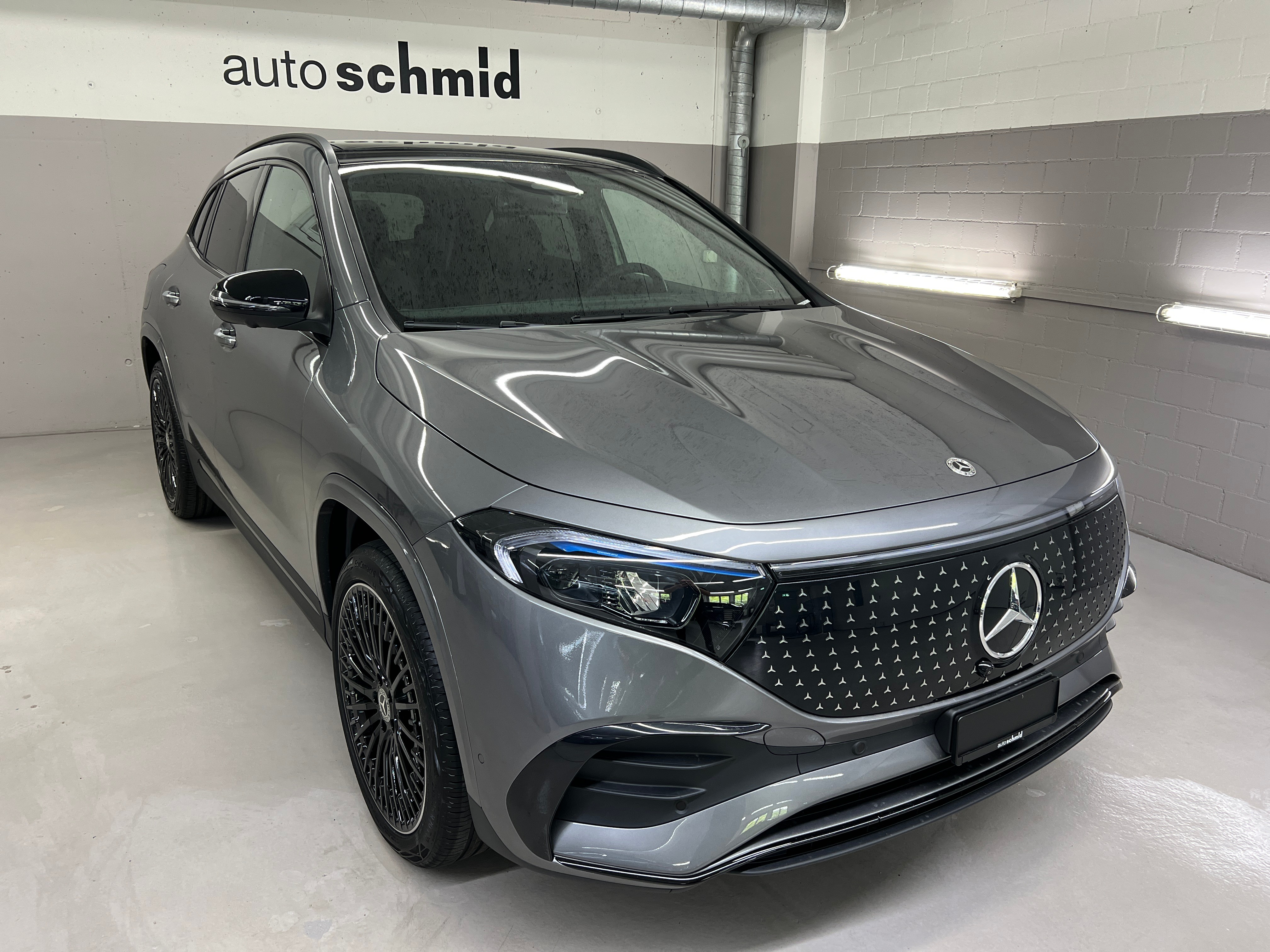 MERCEDES-BENZ EQA 350 66,5 kWh 4Matic Swiss Star