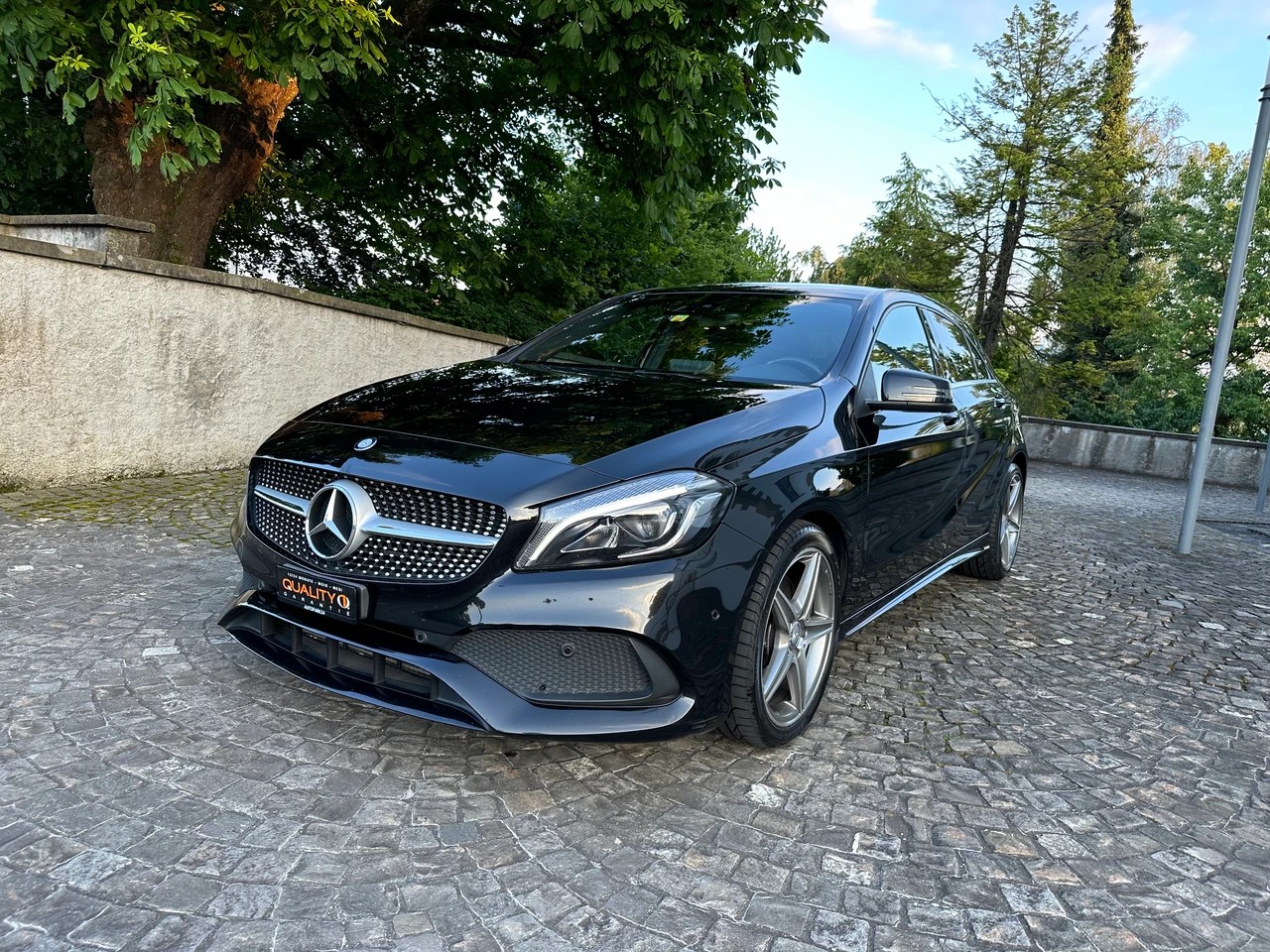 MERCEDES-BENZ A 220 AMG Line 4Matic 7G-DCT