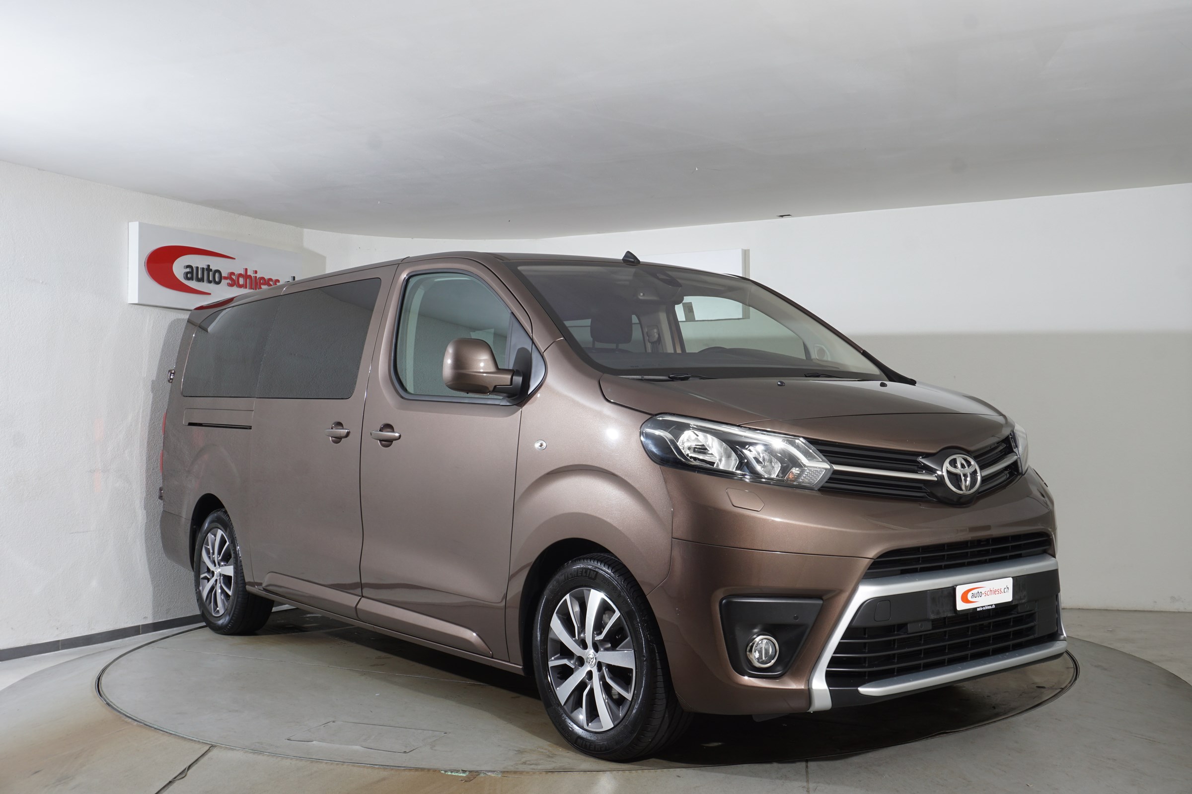 TOYOTA PROACE VERSO 2.0 D-4D L2 Shuttle Comfort 9PL