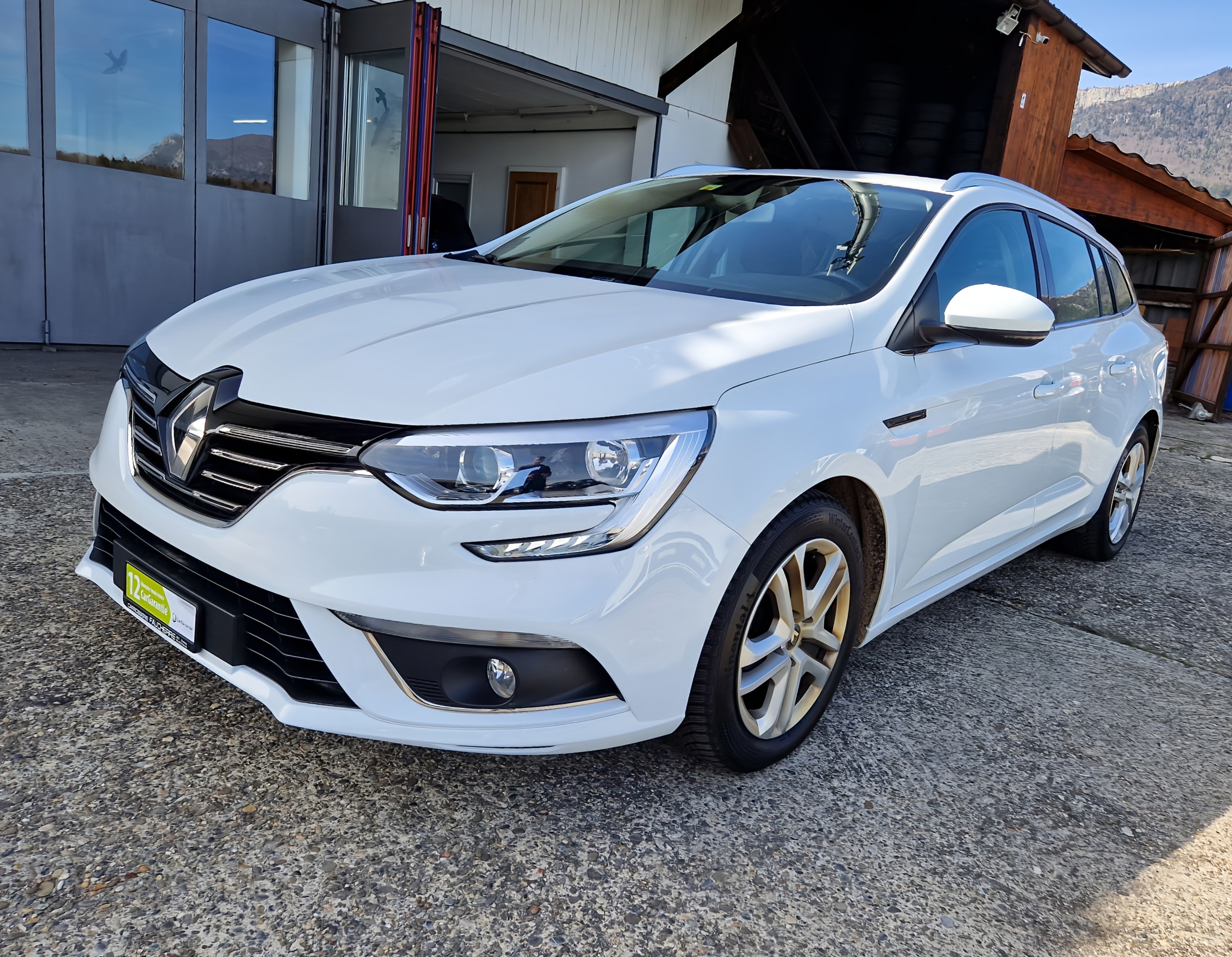 RENAULT MÉGANE GRANDTOUR 1.5 DCI BUSINESS EDC - *AB MFK* · *AB SERVICE*