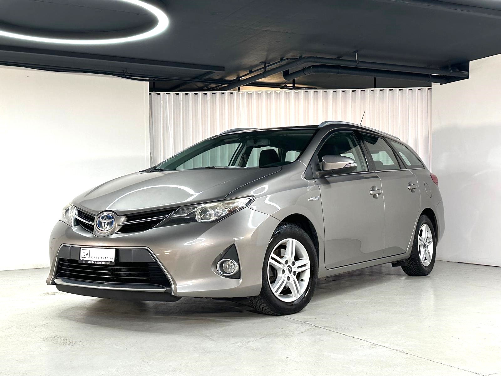 TOYOTA Auris Touring Sports 1.8 16V HSD Linea Luna