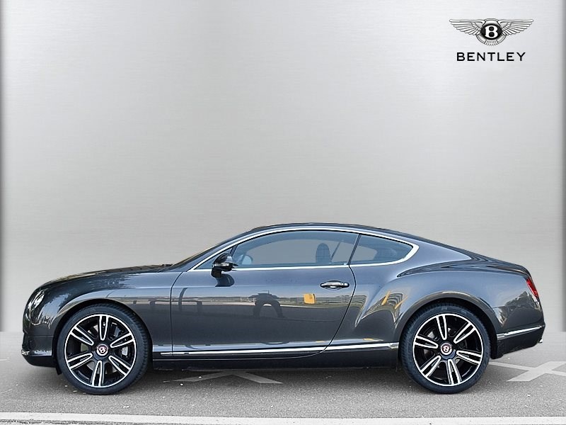 BENTLEY CONTINENTAL GT V8 Mulliner/ Neuwertig!