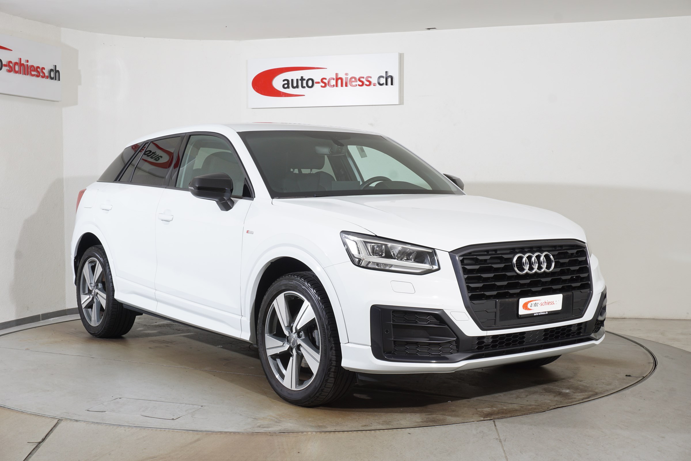 AUDI Q2 35 TFSI S Line S-tronic Black