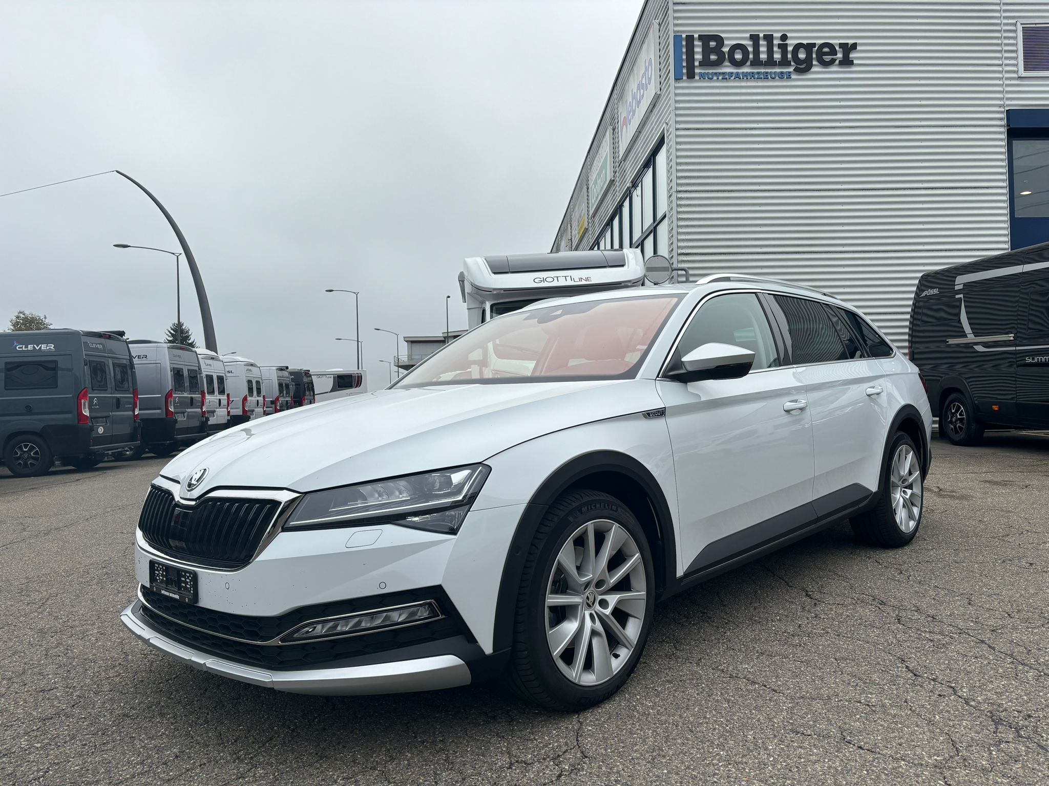 SKODA Superb 2.0 TDi Scout 4x4 DSG