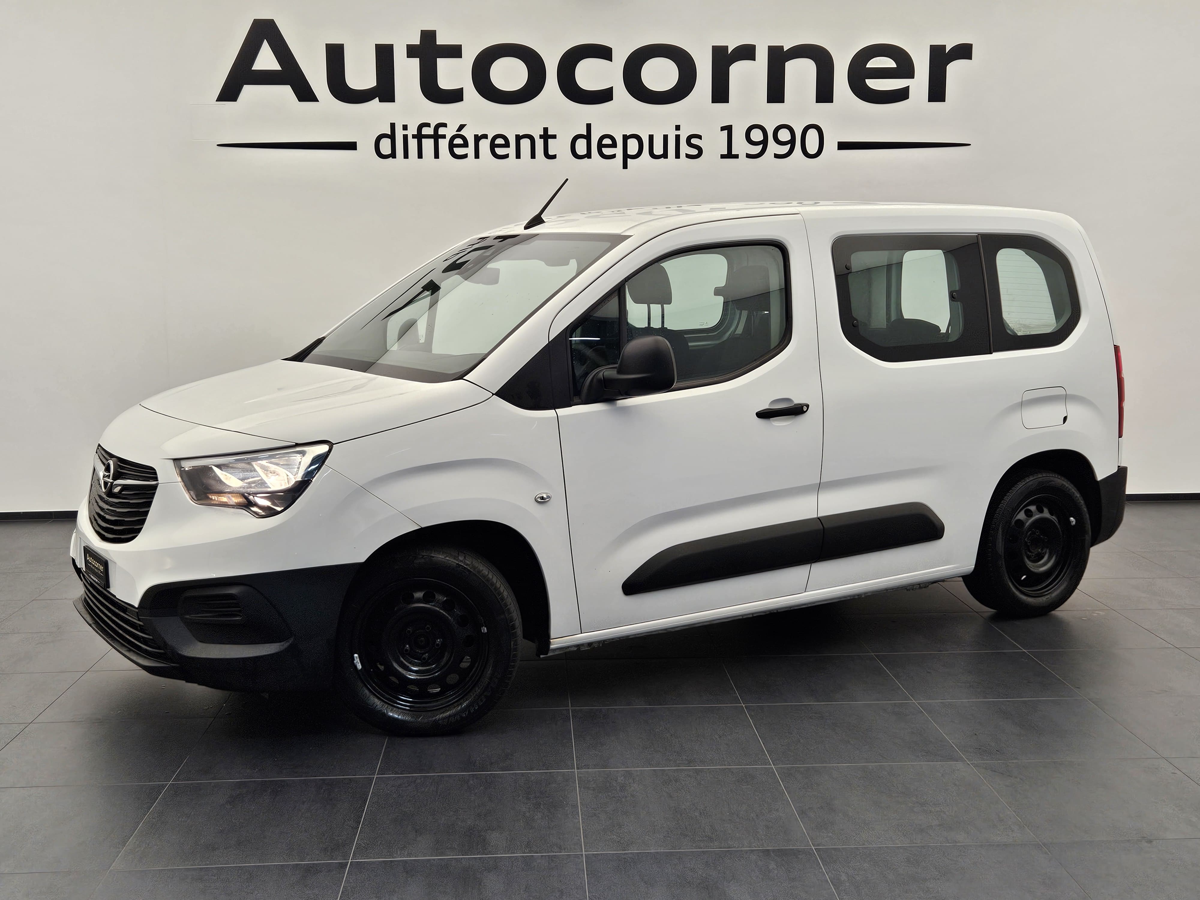 OPEL Combo Life 1.2 Essentia