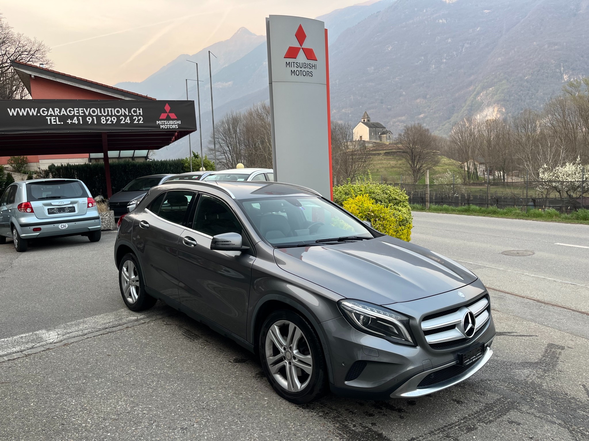 MERCEDES-BENZ GLA 250 4Matic 7G-DCT