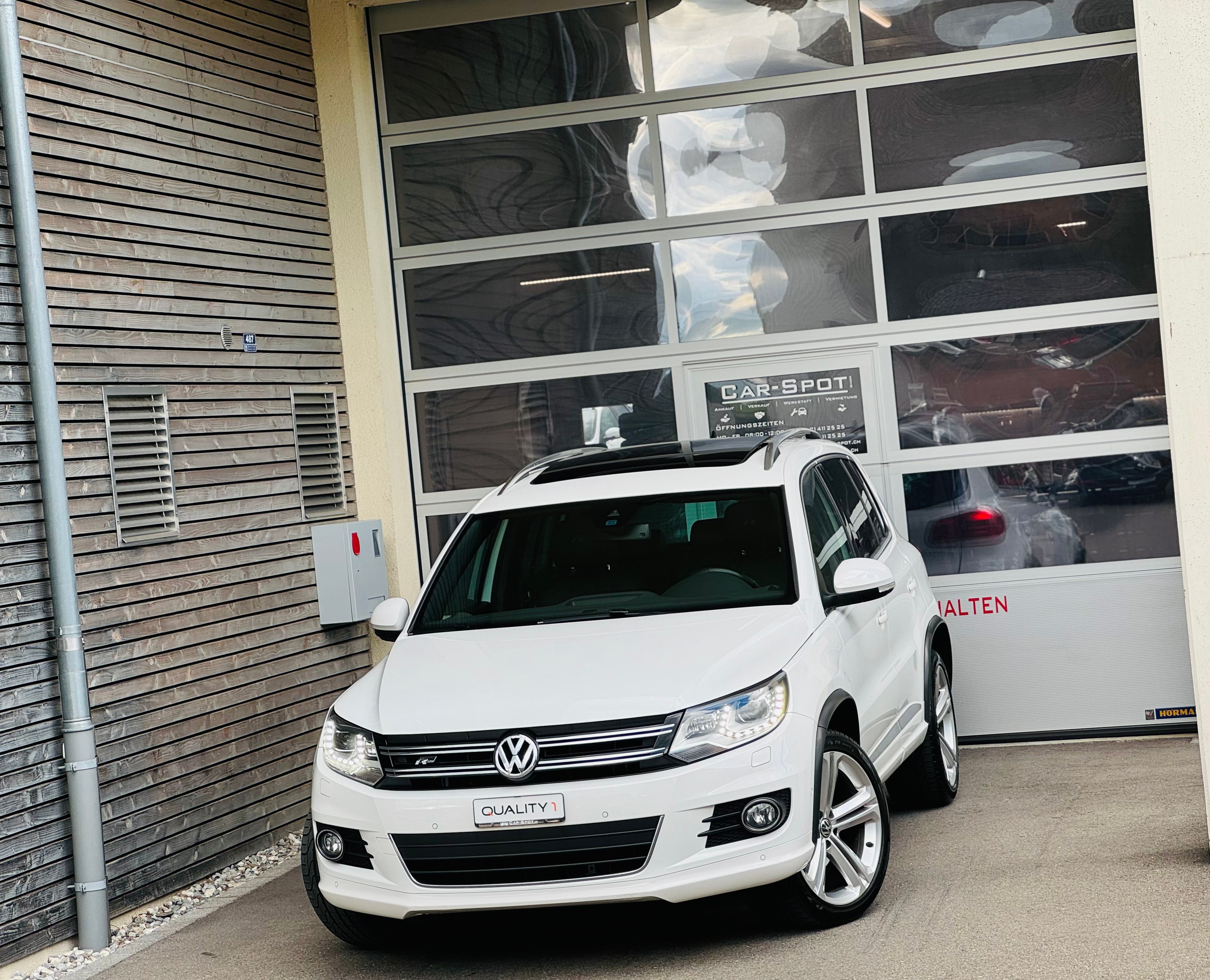 VW Tiguan 2.0 TDI BlueMotion R-Line 4Motion DSG