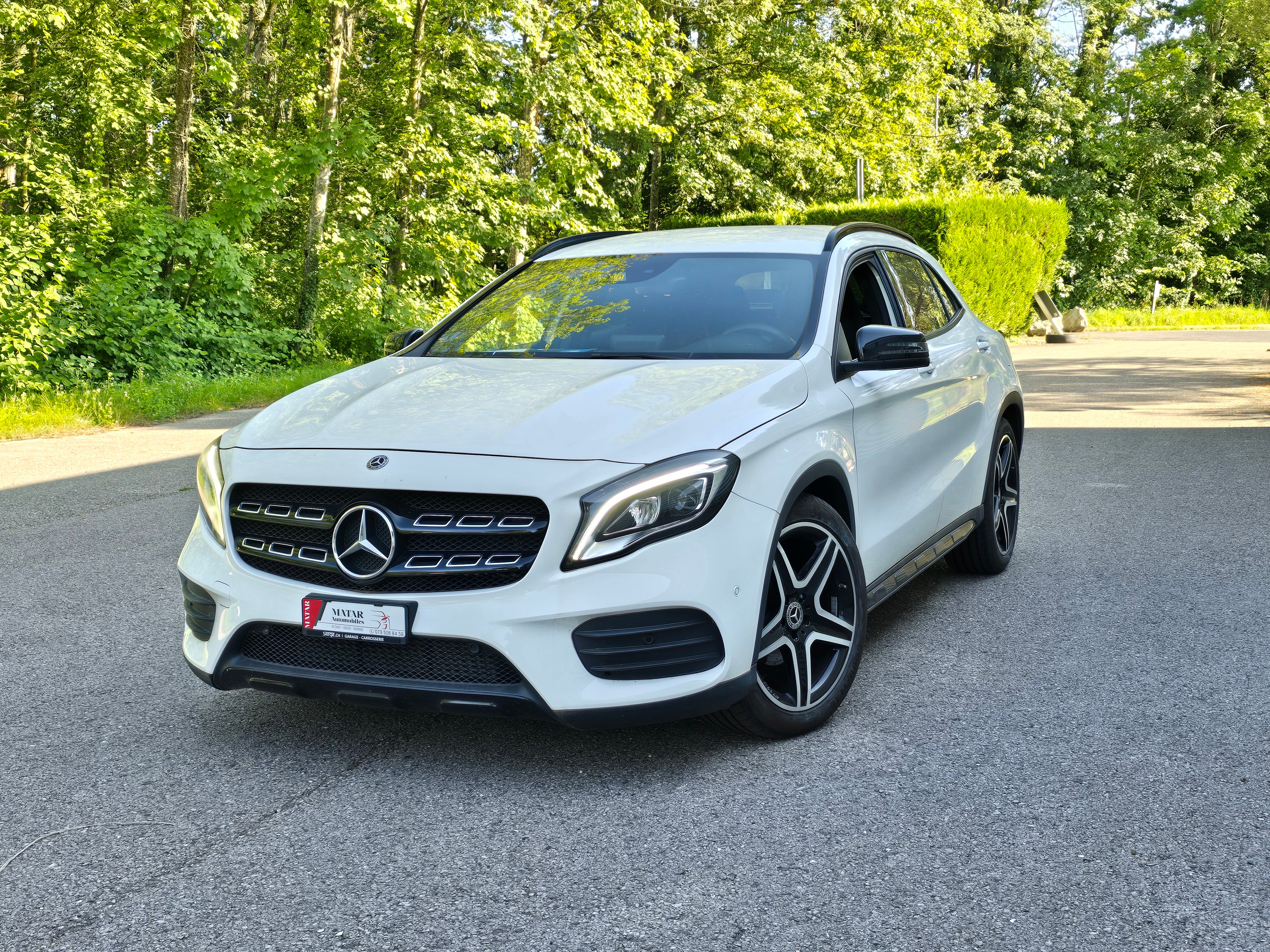 MERCEDES-BENZ GLA 200 AMG Line 7G-DCT