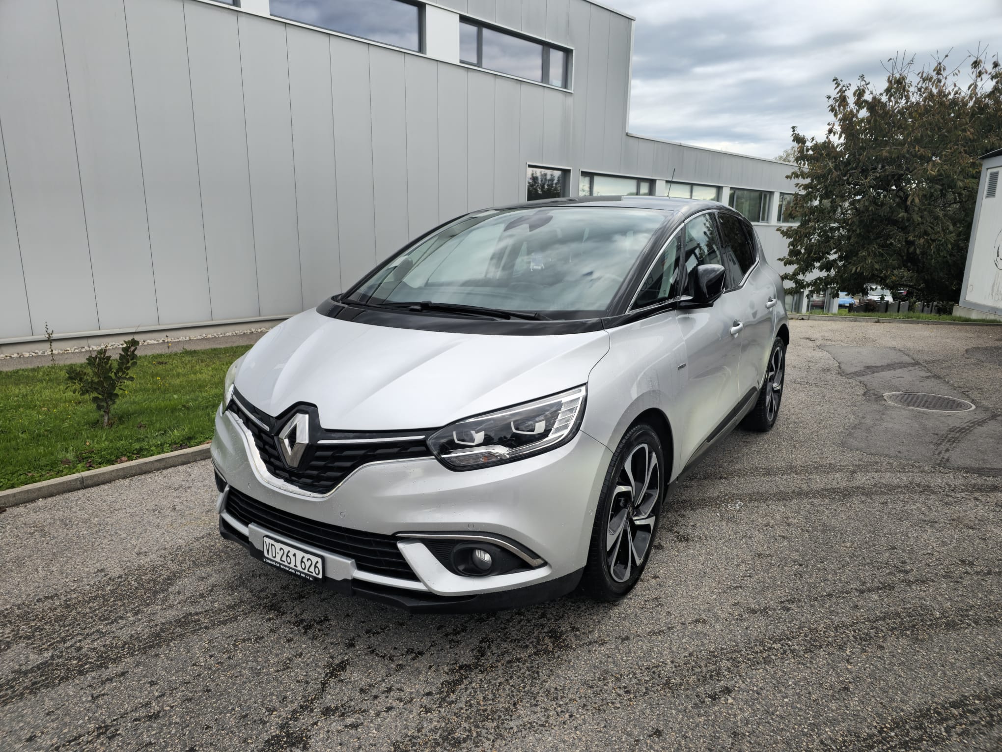 RENAULT Scénic 1.2 16V Turbo Bose