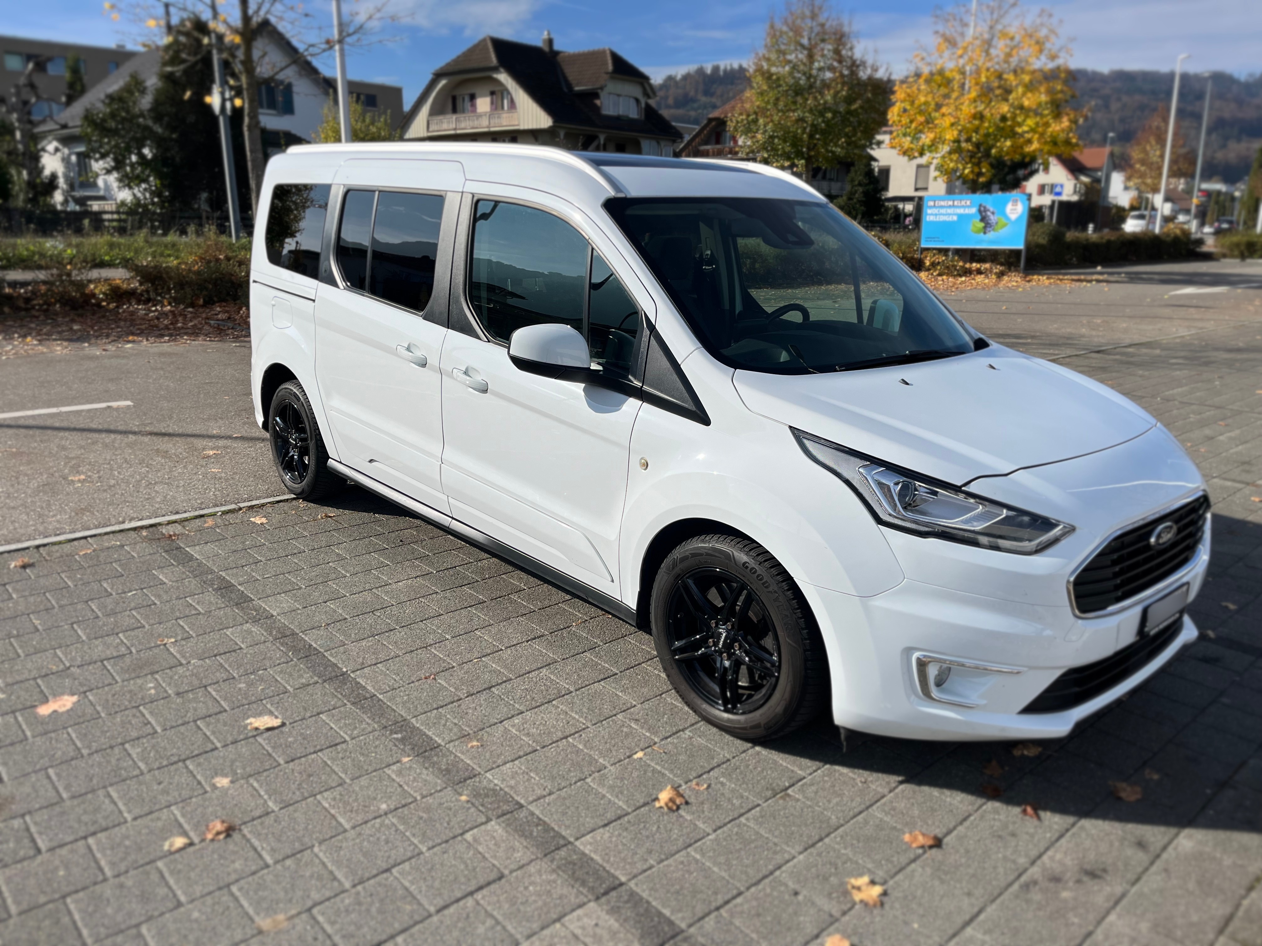 FORD Grand Tourneo Connect Titanium