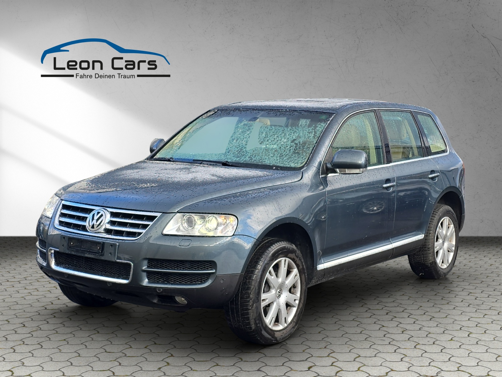 VW Touareg 4.2 V8 Automatic mit AHK