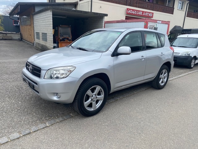 TOYOTA RAV-4 2.0 16V Linea Sol