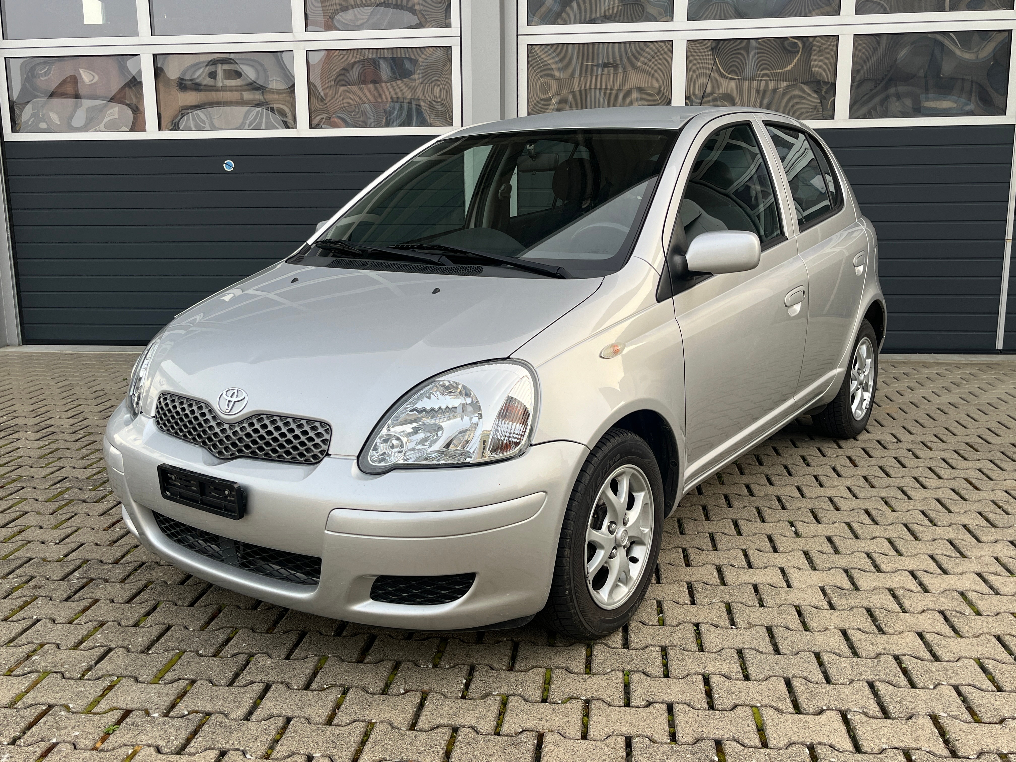 TOYOTA Yaris 1.3 Linea Sol