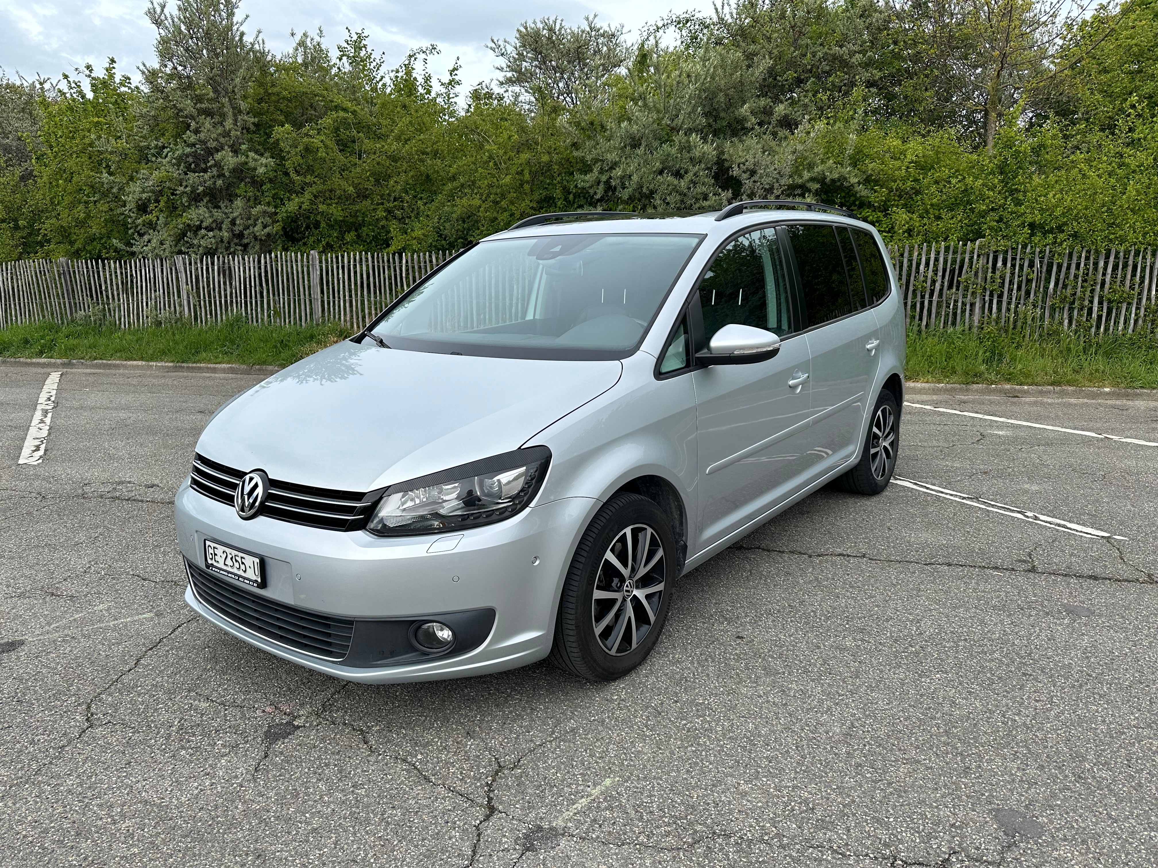 VW Touran 2.0 TDI BlueMotion Technology Highline DSG