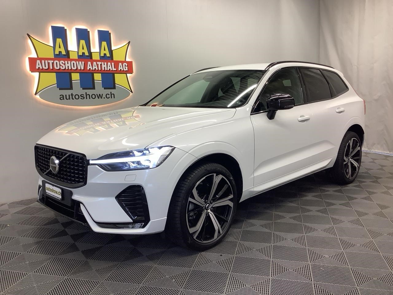 VOLVO XC60 B4 Diesel Mild Hybrid AWD Plus Dark Geartronic