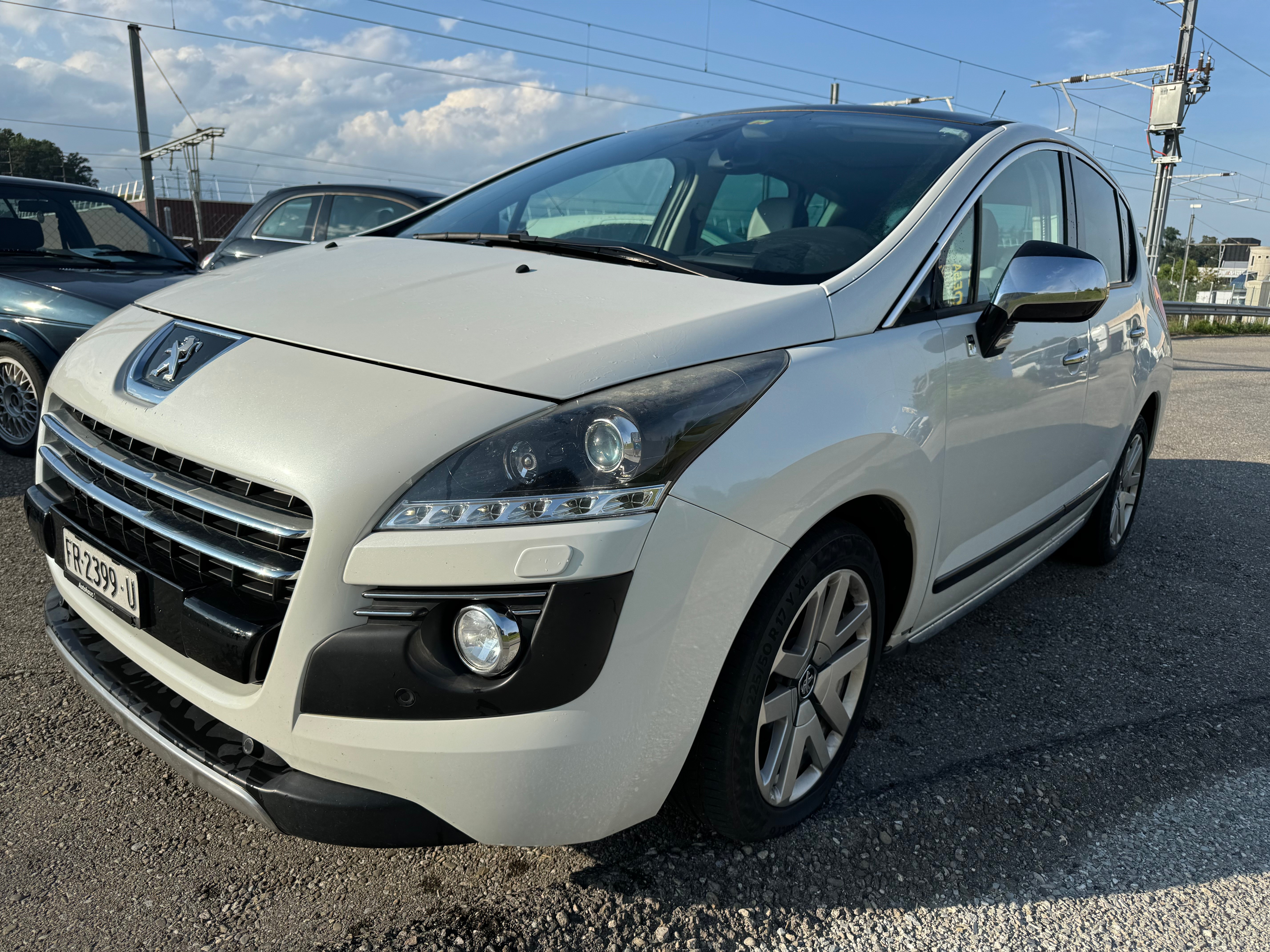 PEUGEOT 3008 HYbrid4 2.0 HDI EGS6