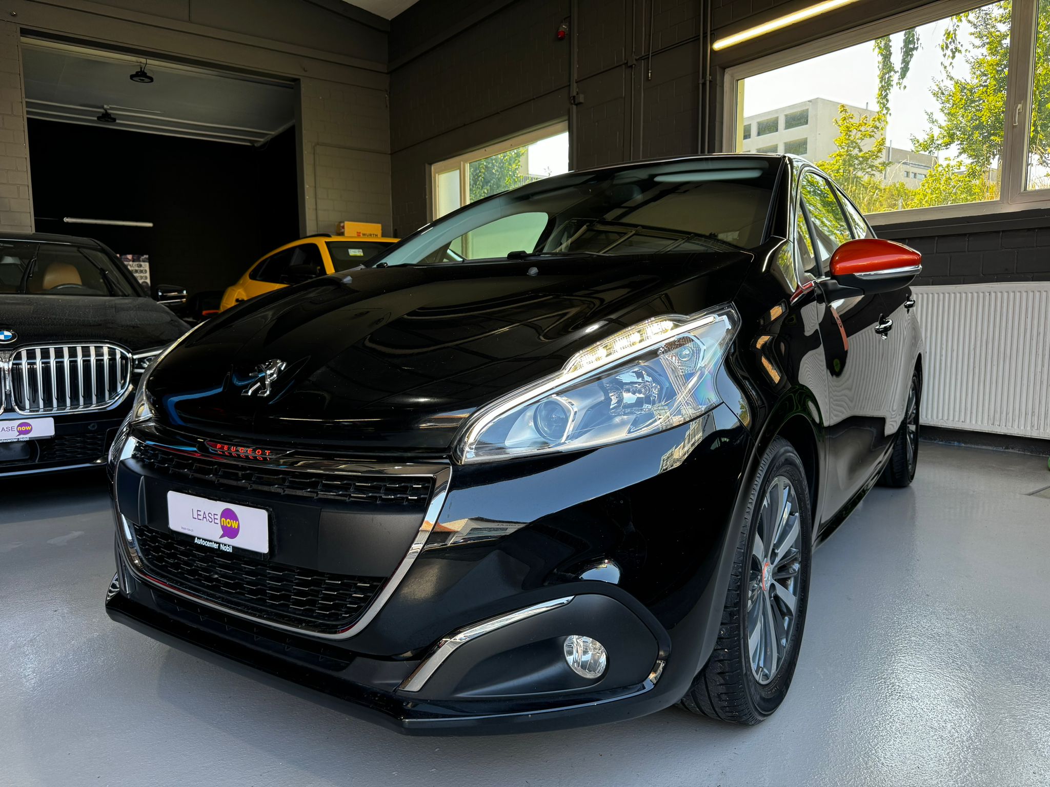 PEUGEOT 208 1.2 PureTech Roland Garros EAT6