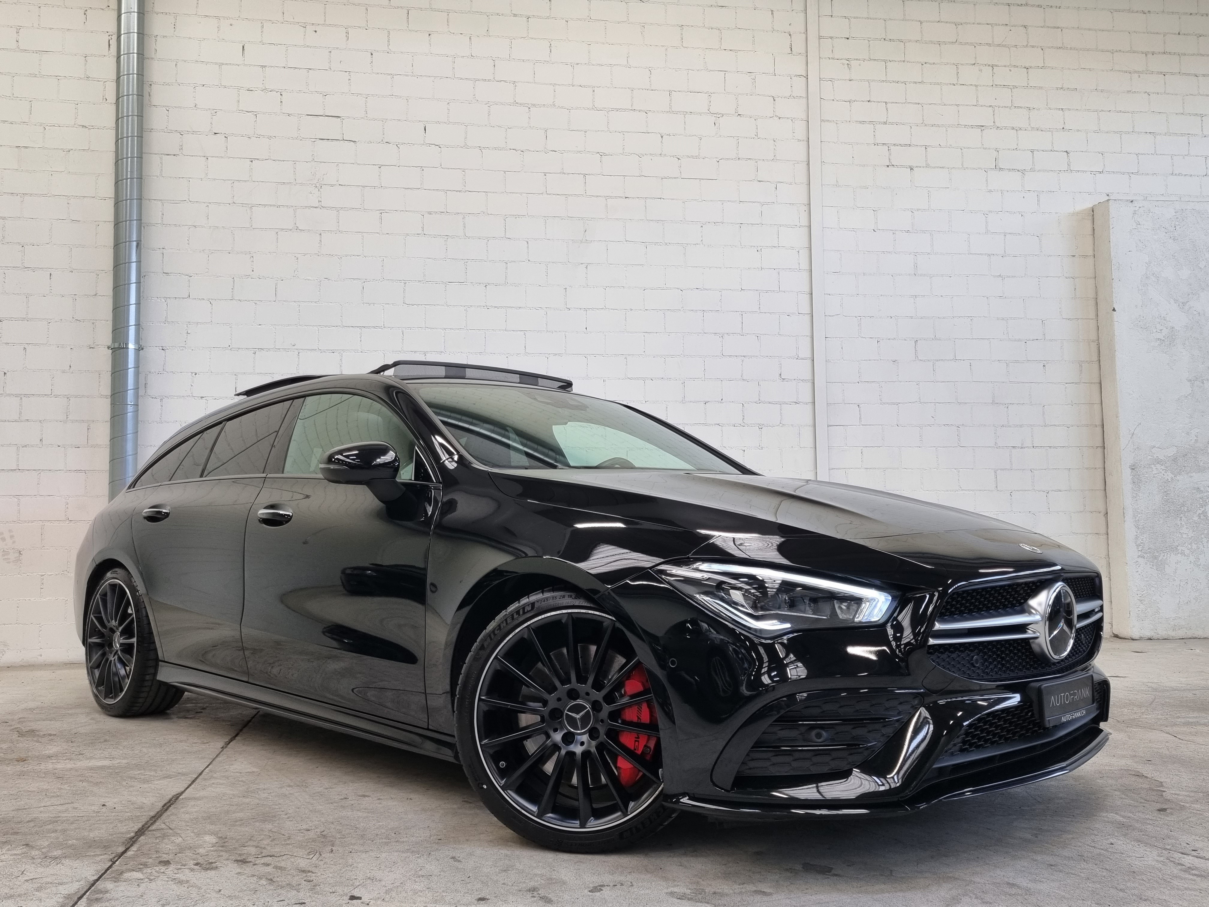 MERCEDES-BENZ CLA 35 AMG 4matic Shooting Brake