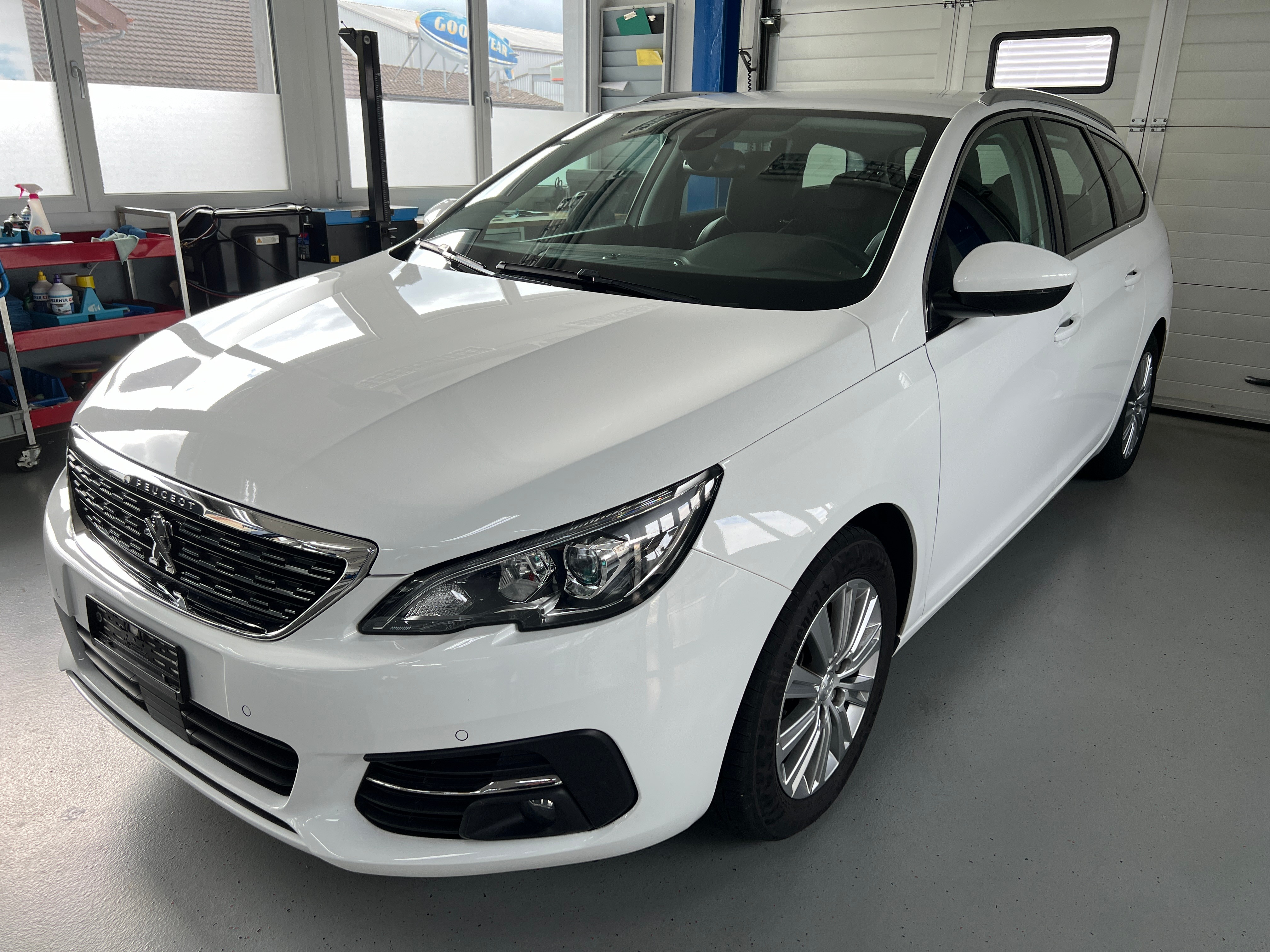 PEUGEOT 308 SW 1.5 BlueHDI Allure EAT8