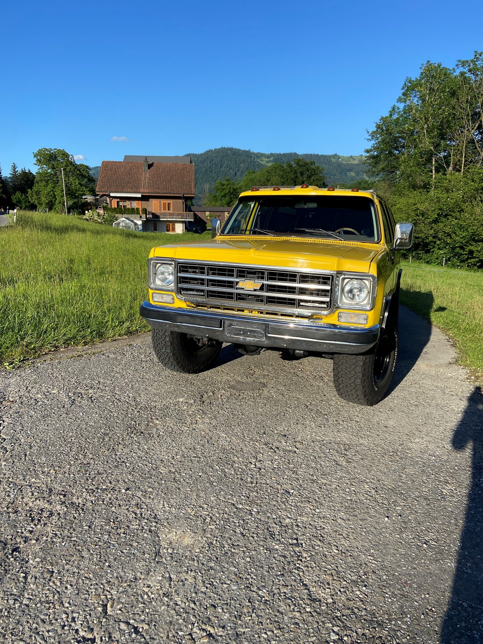 CHEVROLET Suburban K10