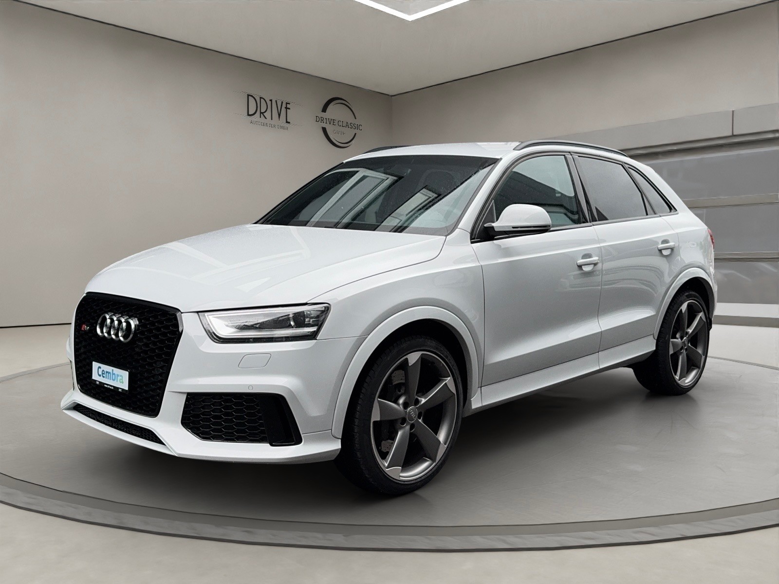 AUDI RS Q3 2.5 TFSI quattro S-tronic