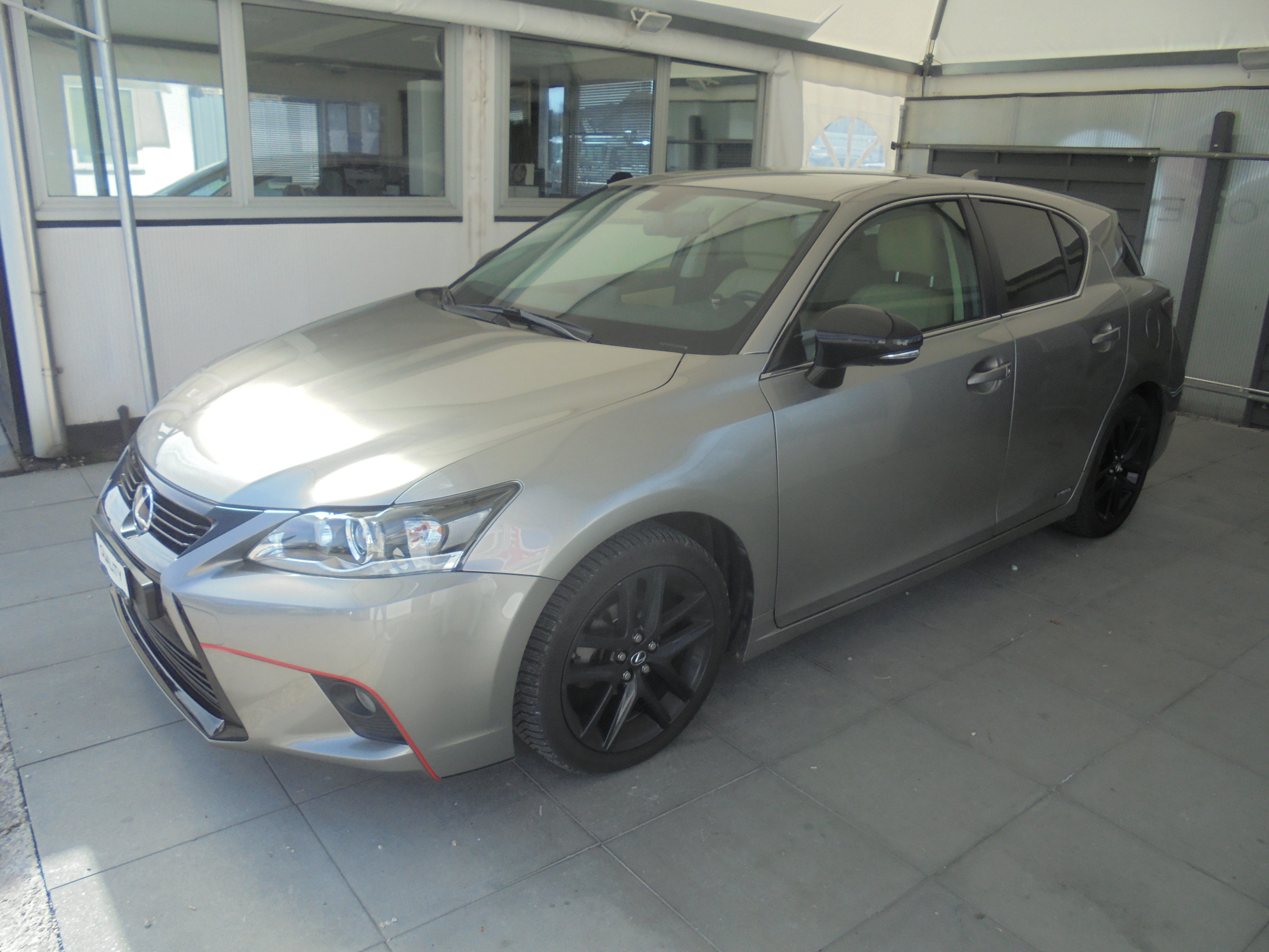 LEXUS CT 200h 1.8 excellence CVT