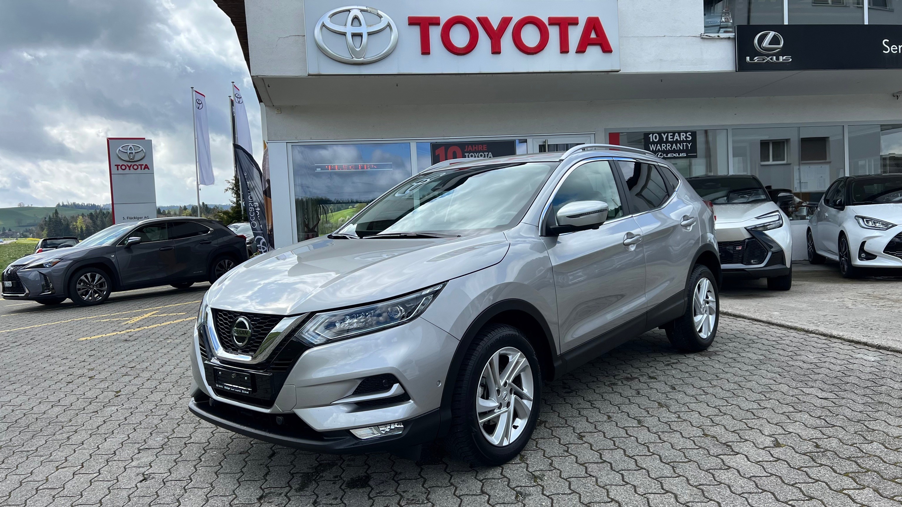 NISSAN Qashqai 1.3 DIG-T acenta DCT