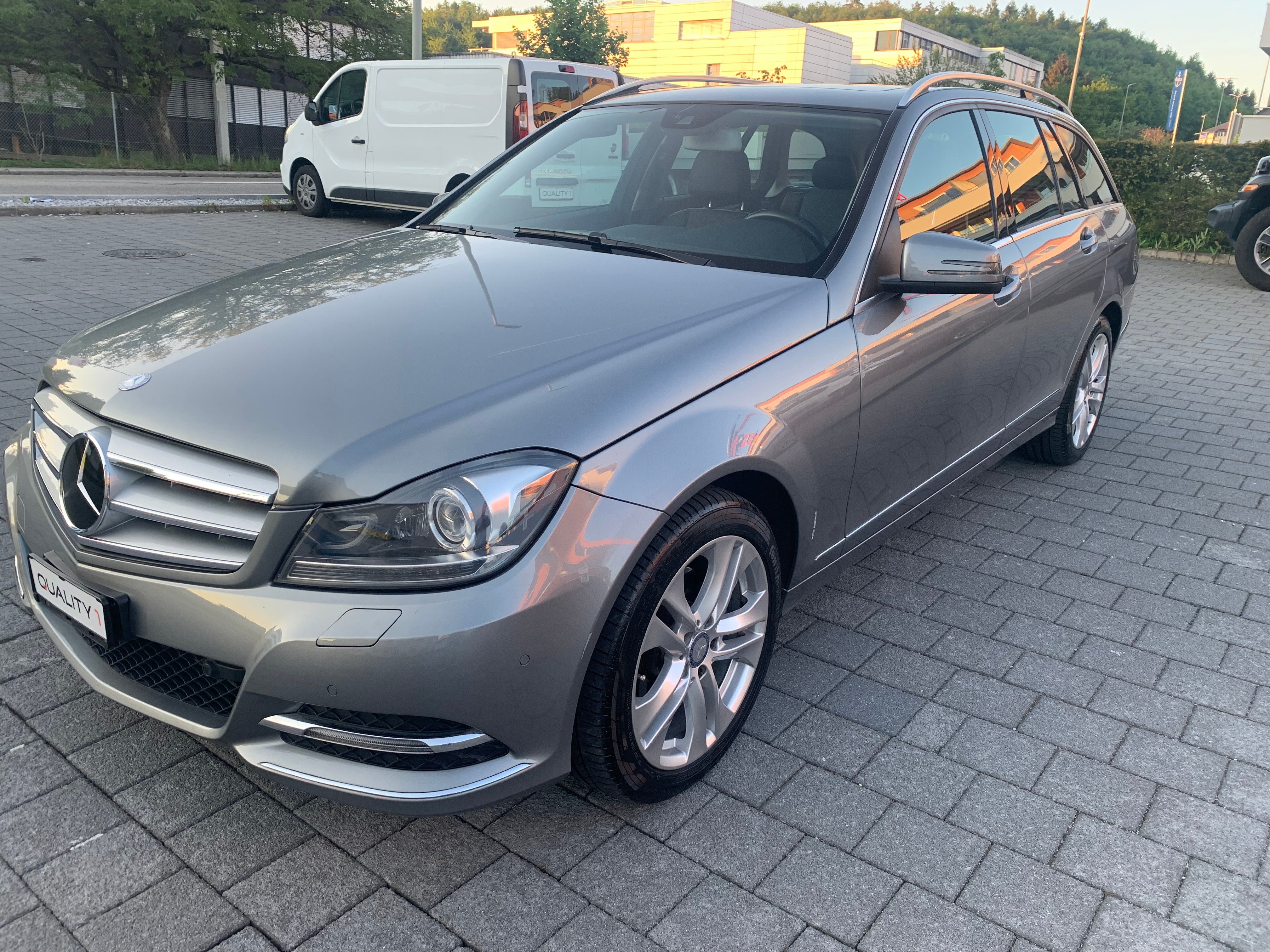 MERCEDES-BENZ C 200 Avantgarde 7G-Tronic