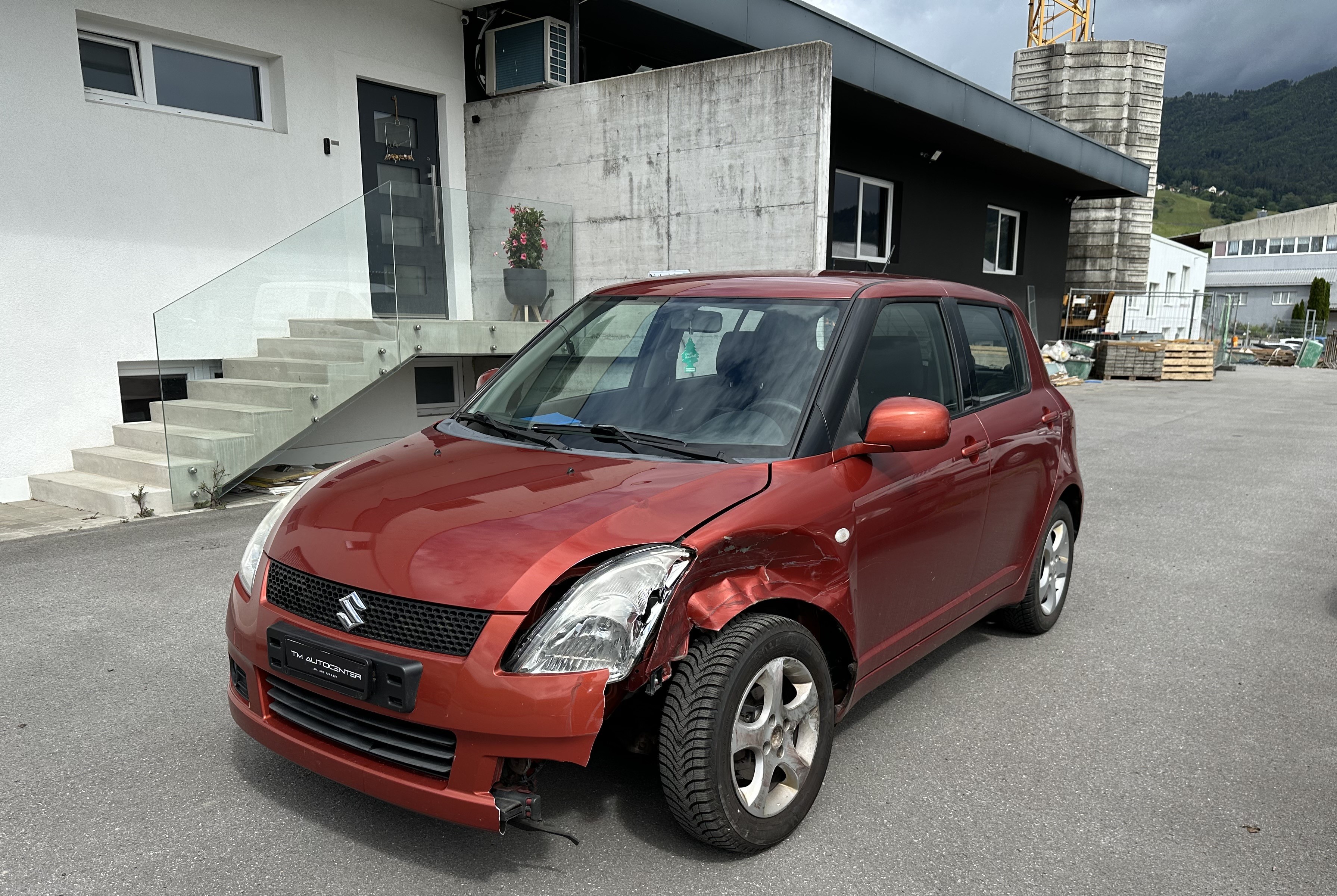 SUZUKI Swift 1.3i 16V GL 4x4