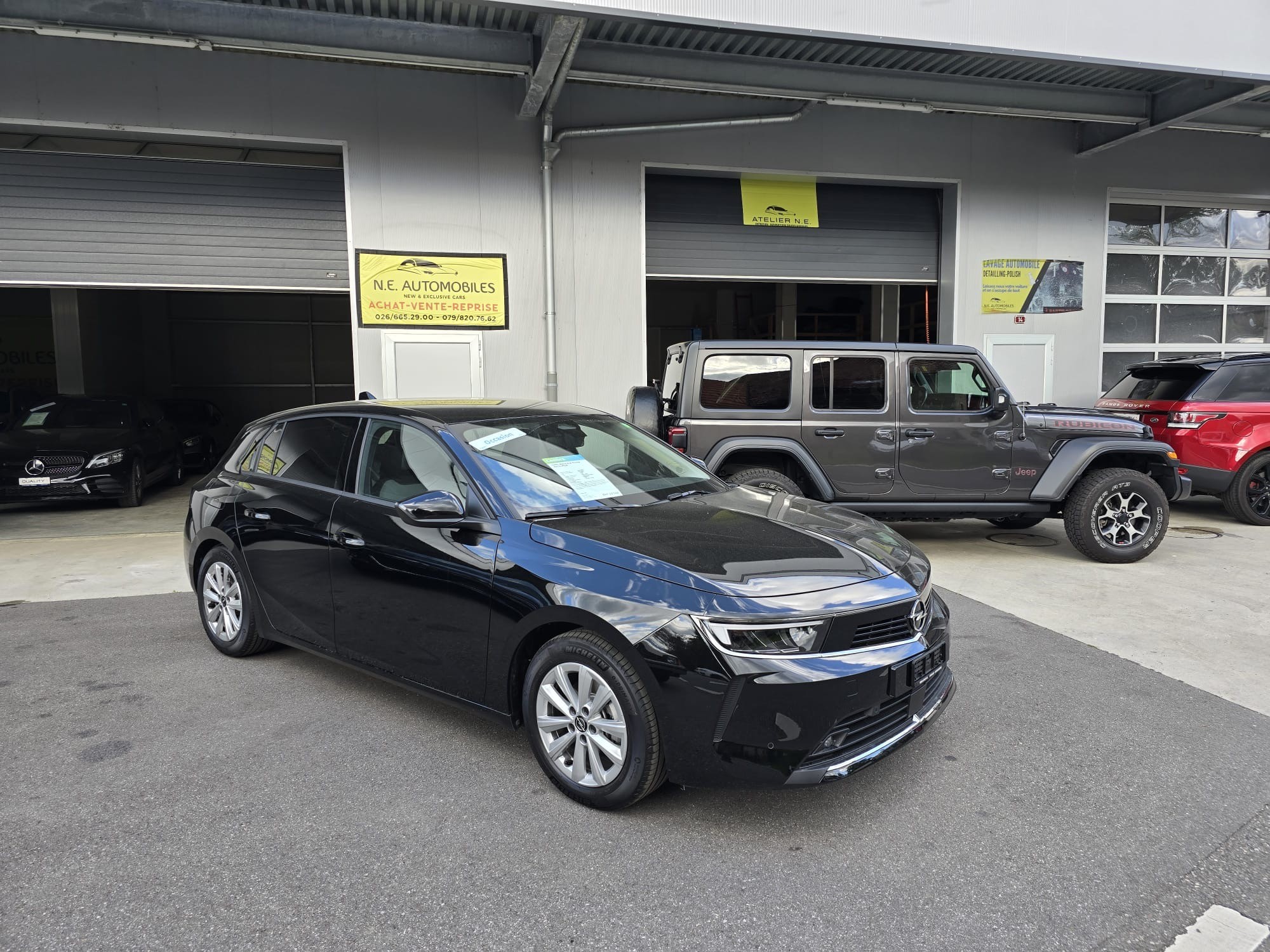 OPEL Astra 1.2i Turbo Swiss Plus