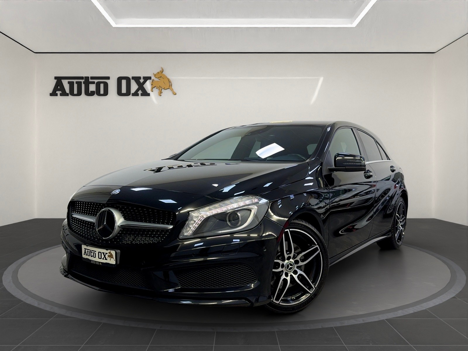 MERCEDES-BENZ A 250 AMG Line 4Matic 7G-DCT