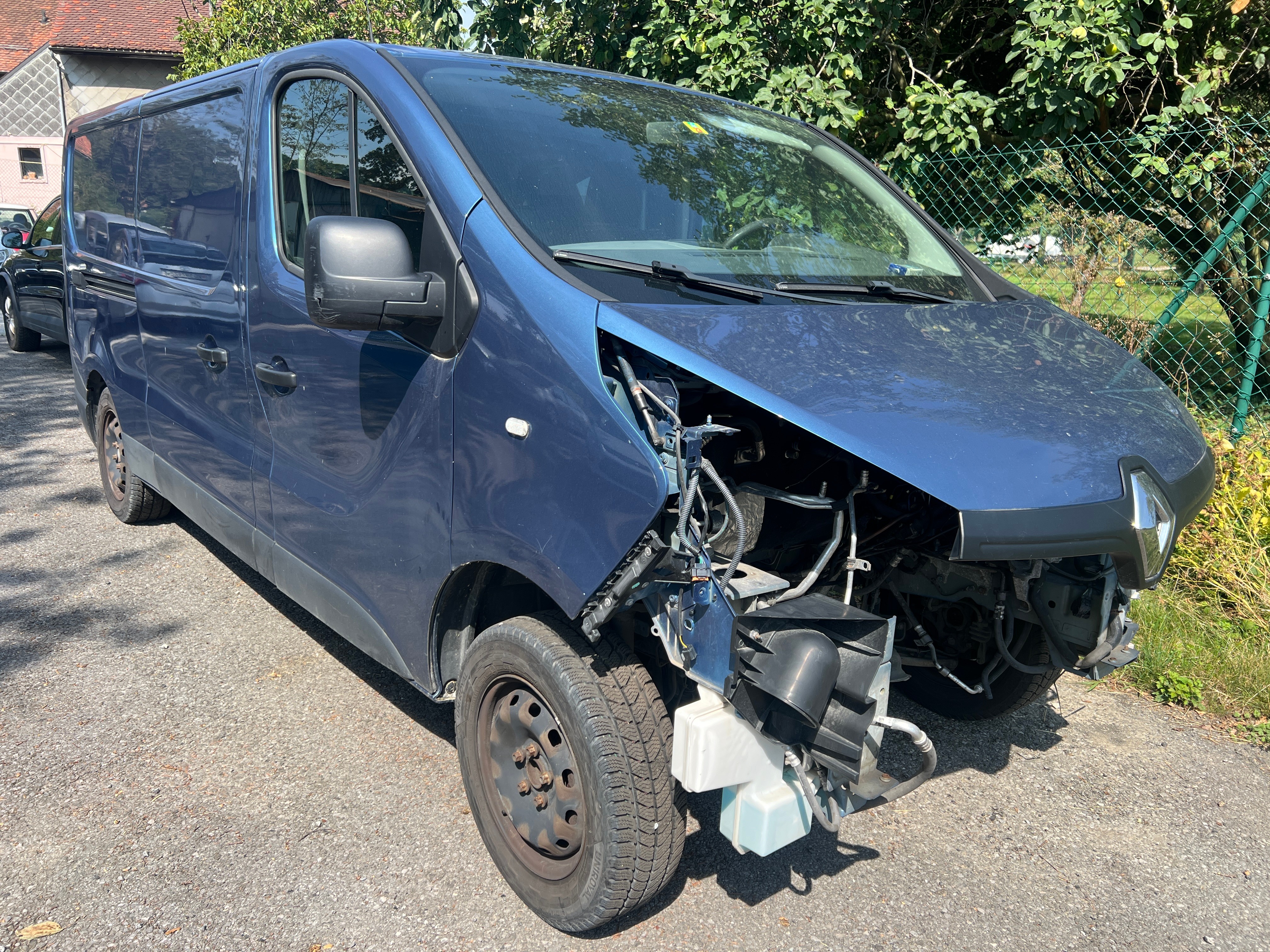 RENAULT TRAFIC