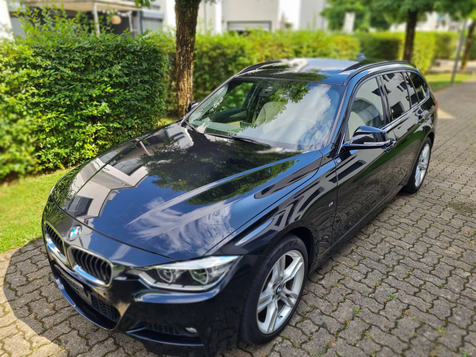 BMW 320d xDrive Touring M Sport Line Steptronic