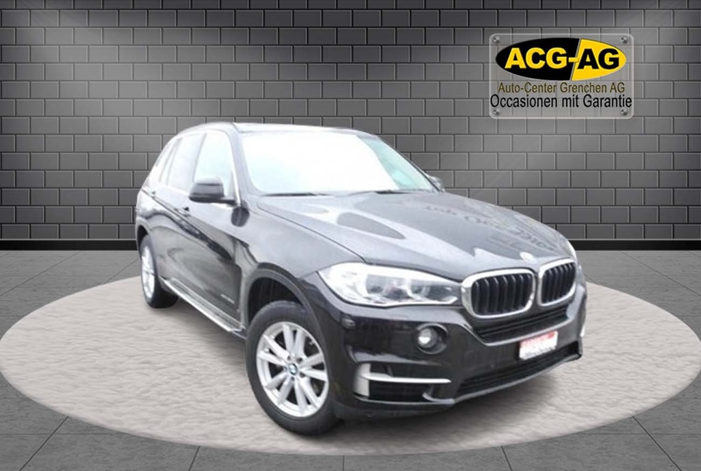 BMW X5 xDrive 30d Steptronic ** 7-Plätzer mit Voll-Leder Ausstattung ** PR-Glasdach ** AHK **