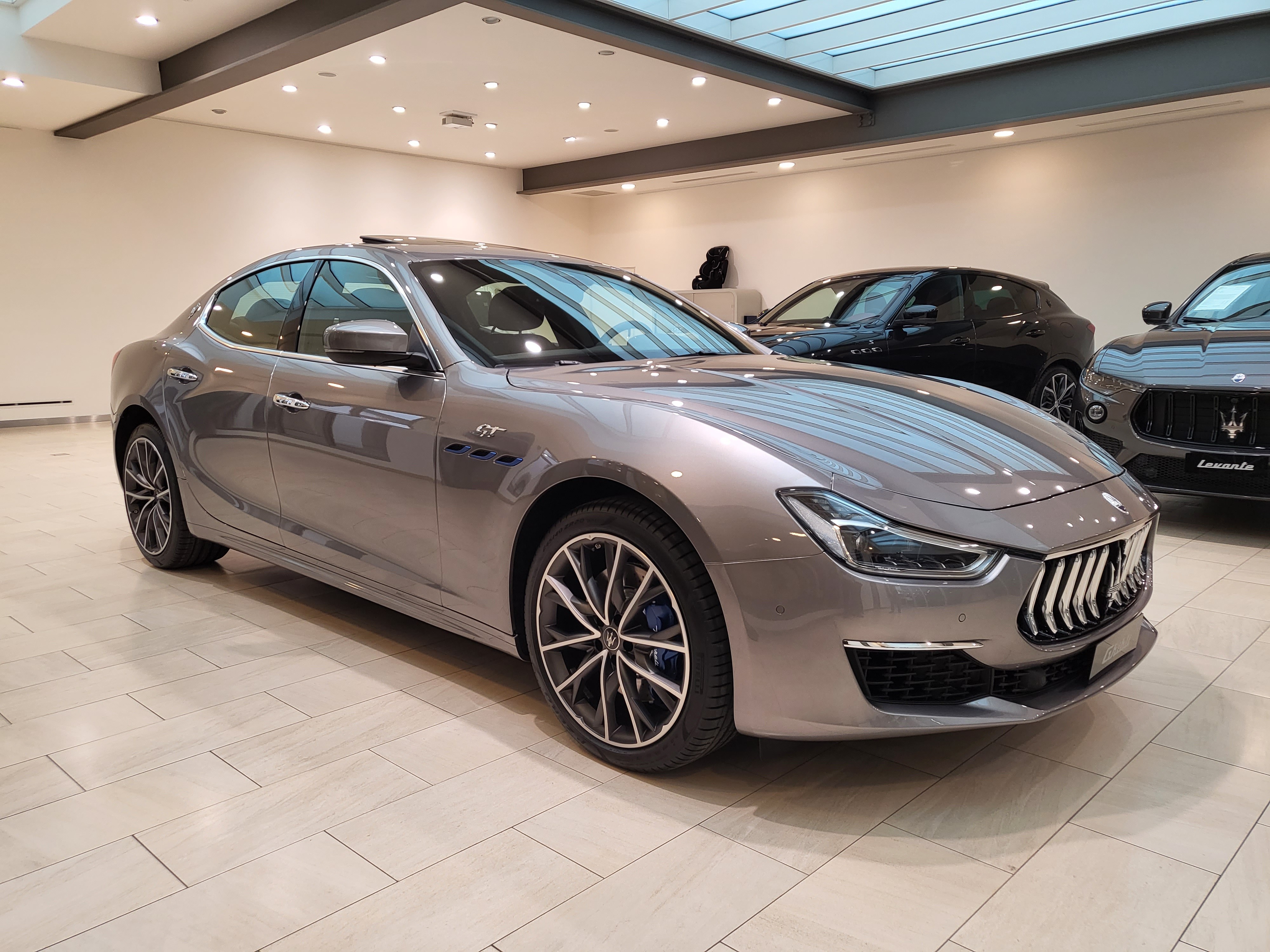 MASERATI Ghibli 2.0 Hybrid GT