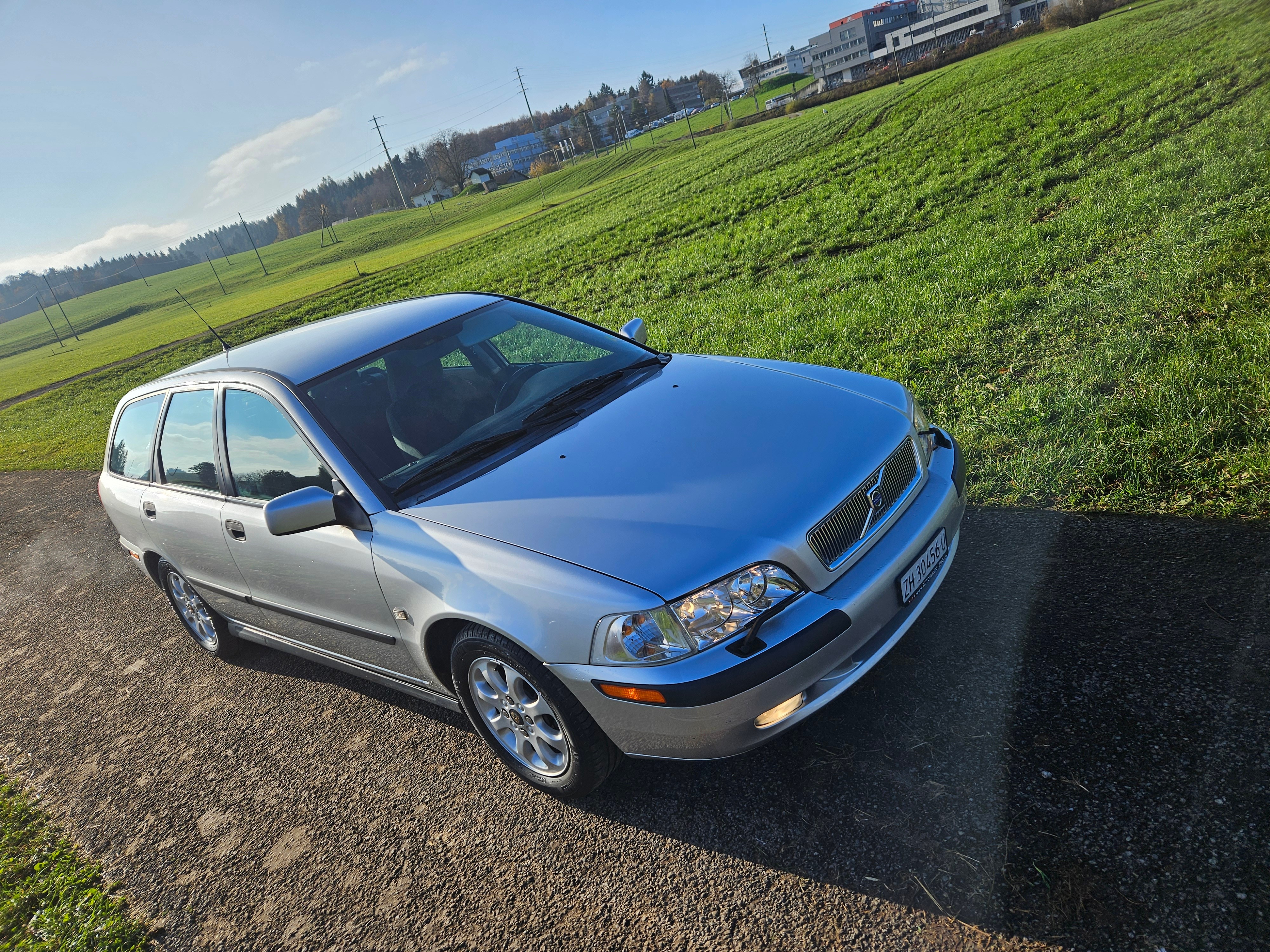 VOLVO V40 2.0T