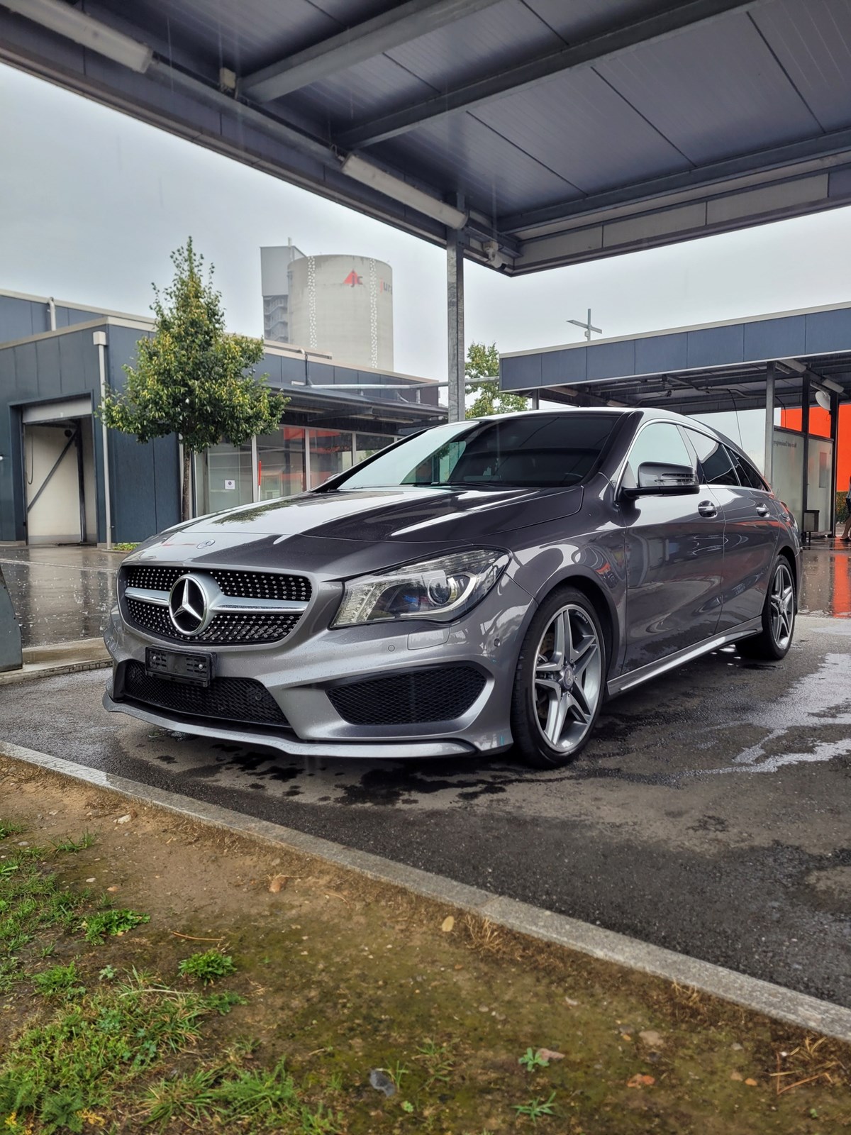 MERCEDES-BENZ CLA Shooting Brake 180 AMG Line 7G-DCT