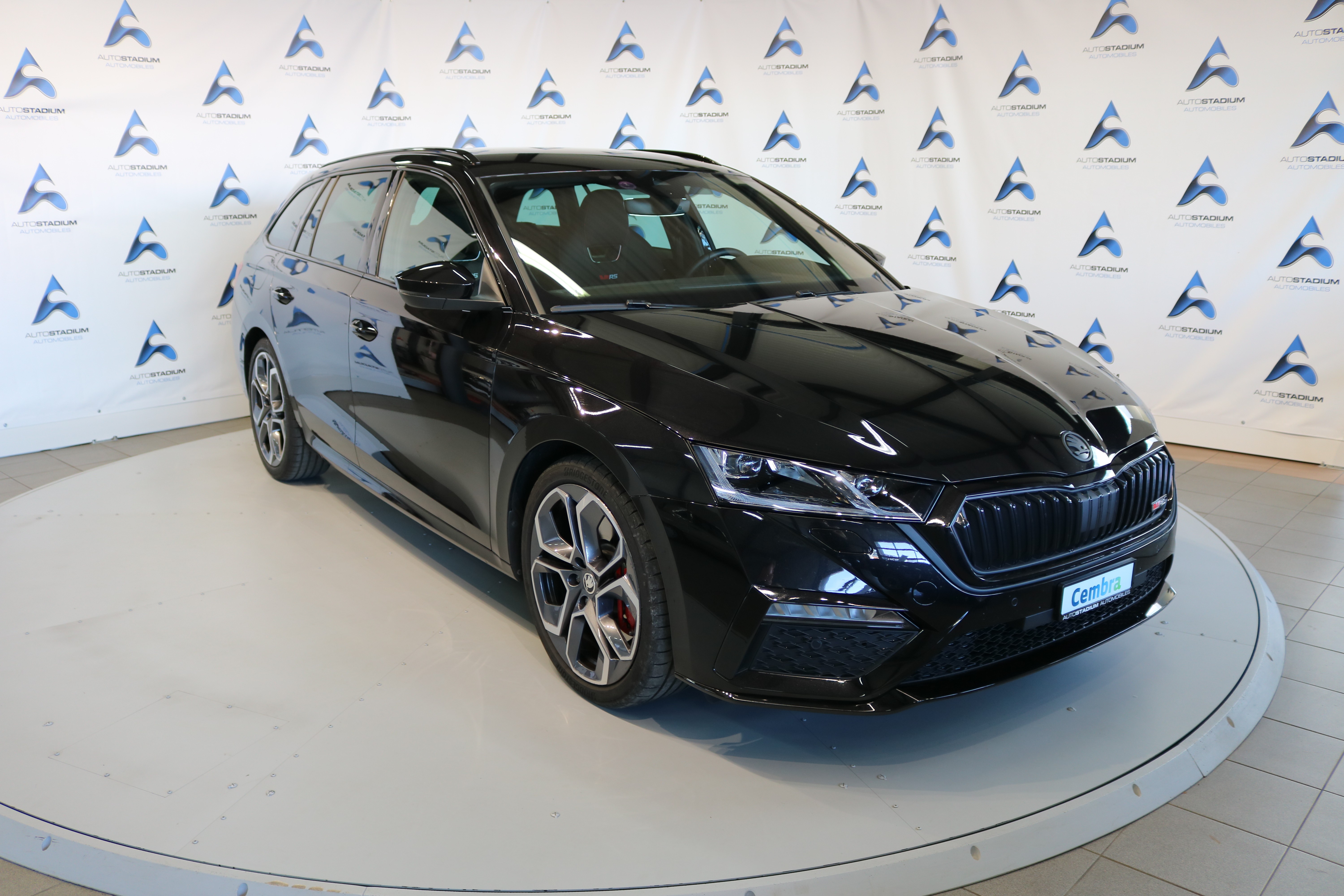 SKODA Octavia Combi 2.0 TSI DSG RS