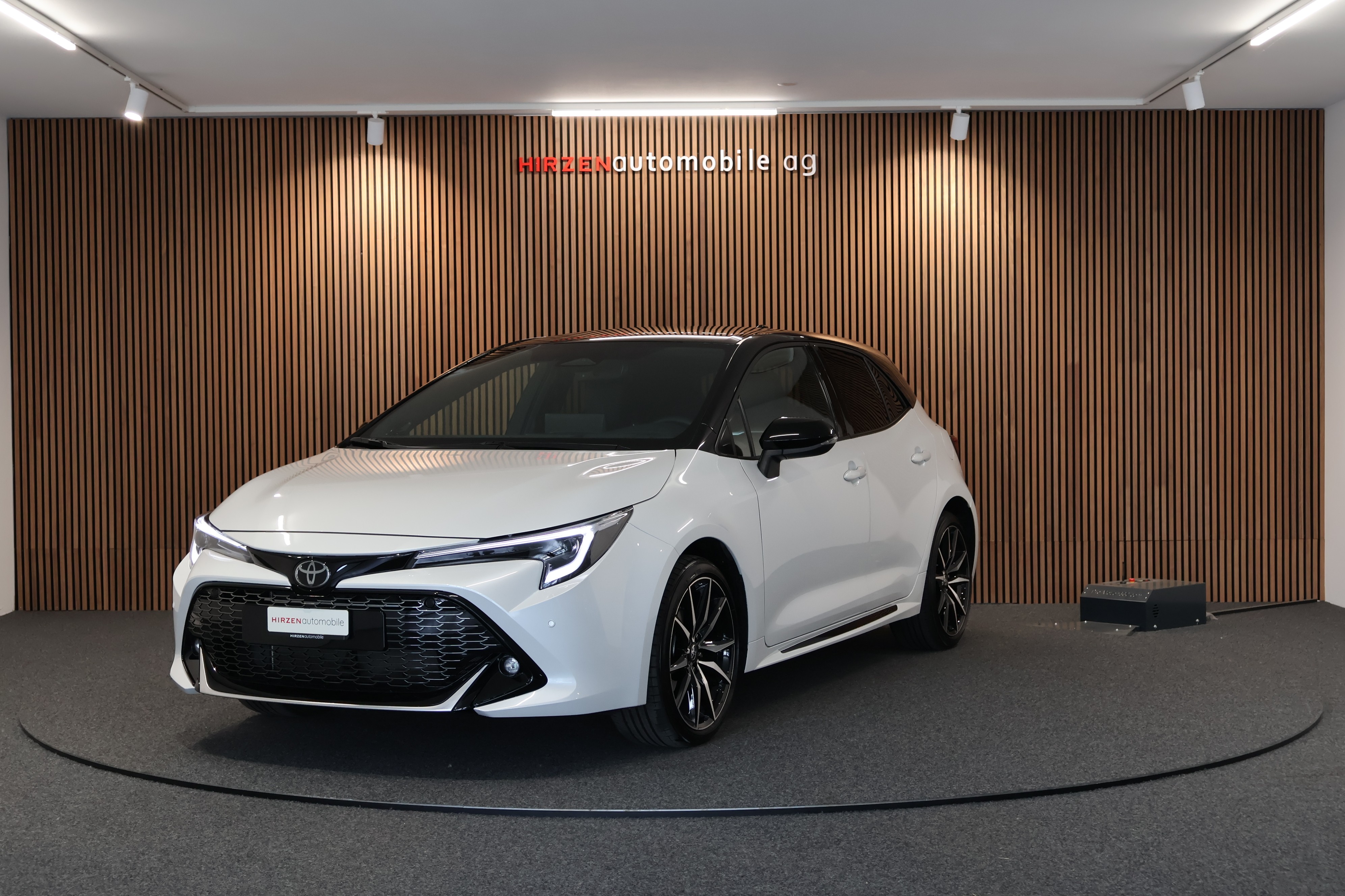 TOYOTA Corolla 2.0 HSD GR Sport e- CVT