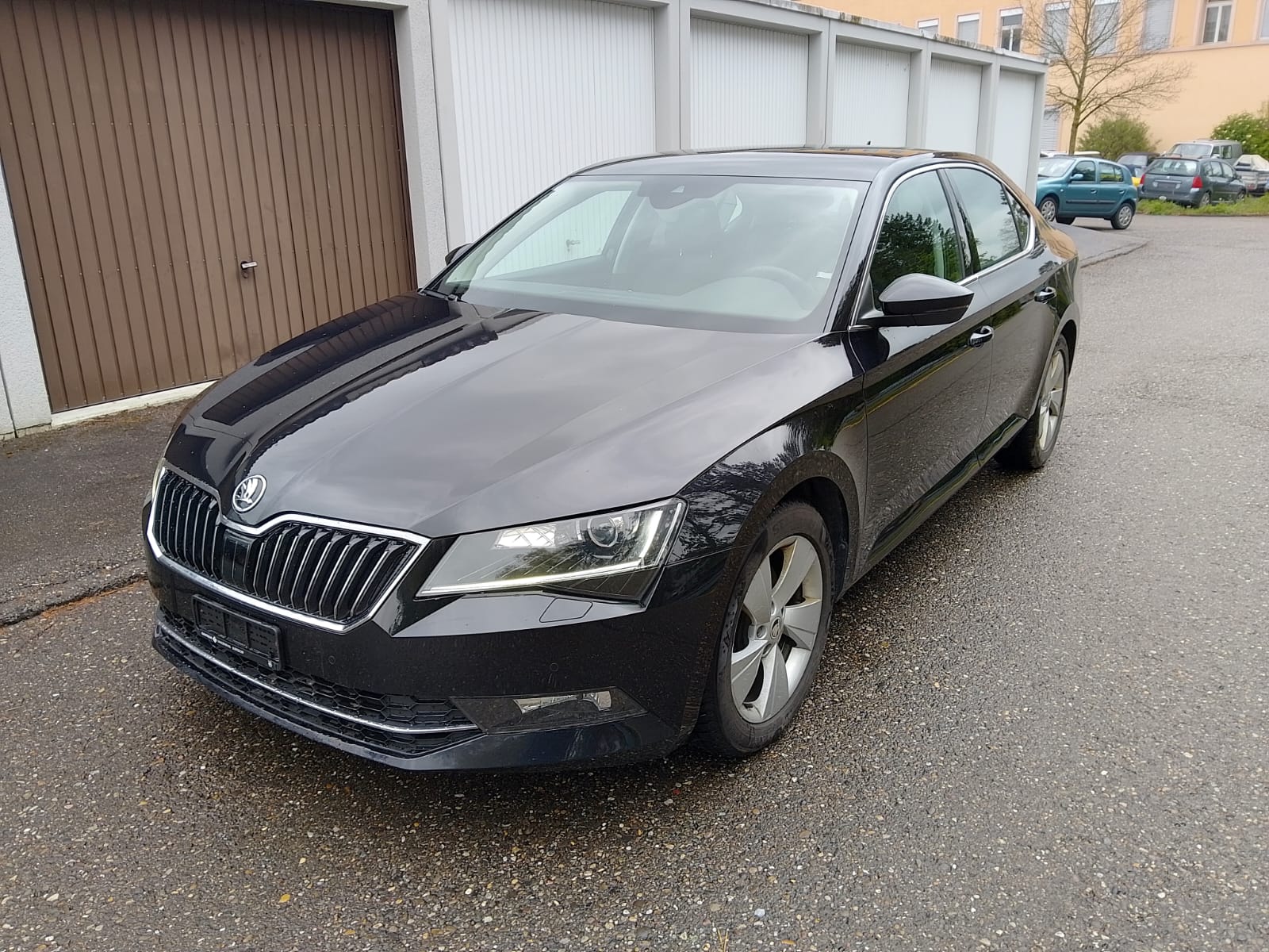 SKODA Superb 2.0 TDi Ambition DSG