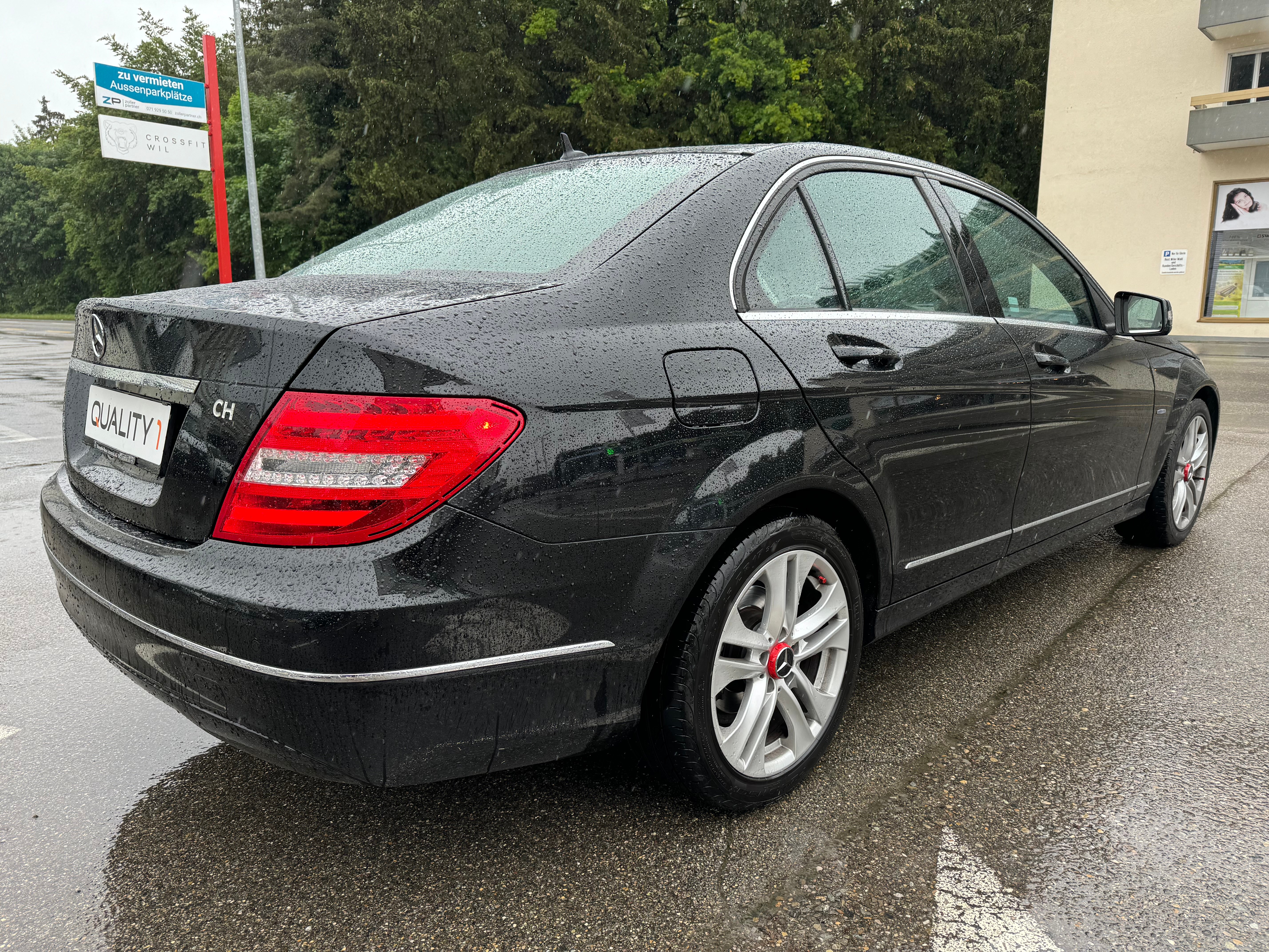 MERCEDES-BENZ C 180 BlueEfficiency Avantgarde 7G-Tronic