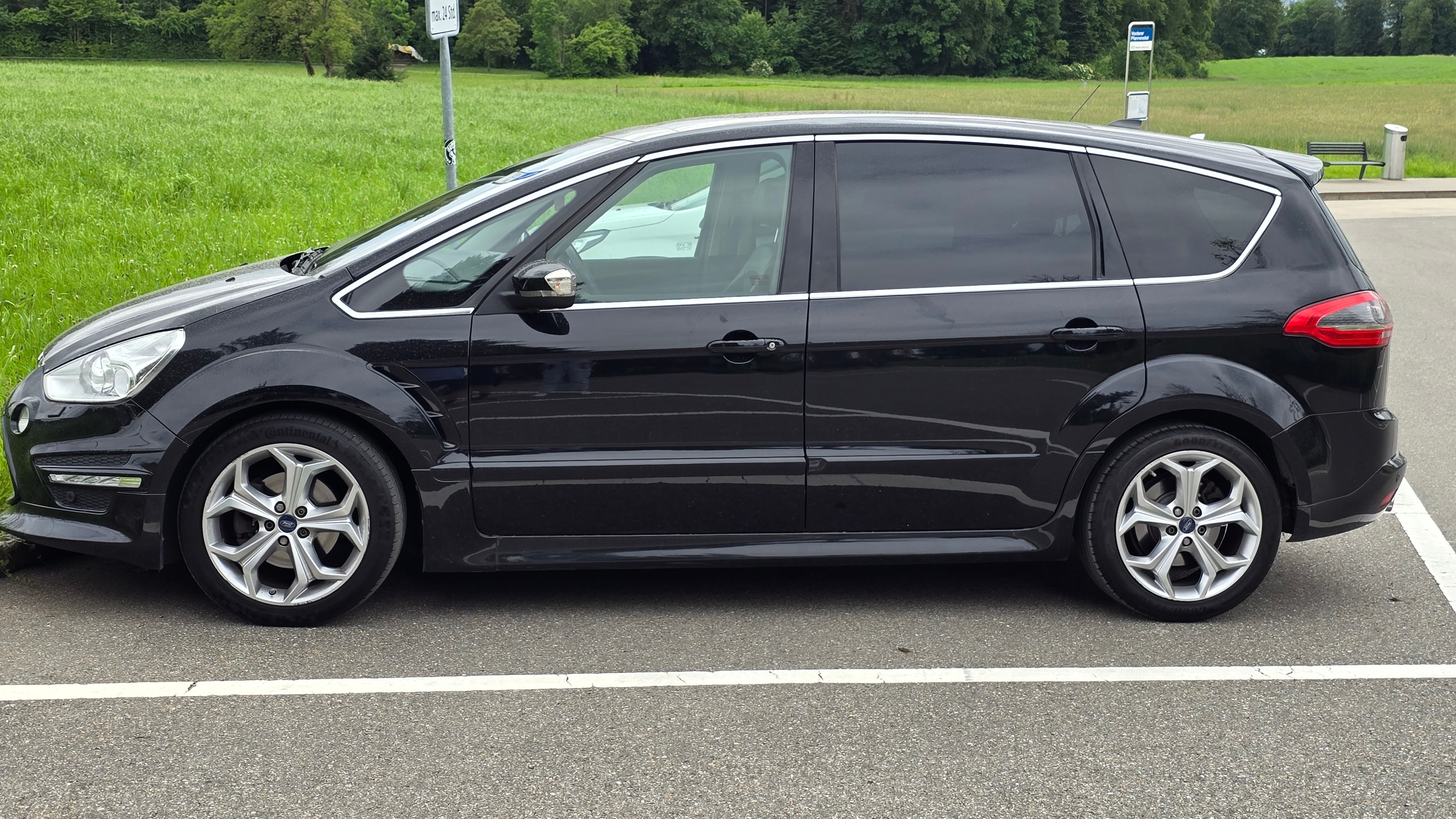 FORD S-Max 2.2 TDCi TitaniumS