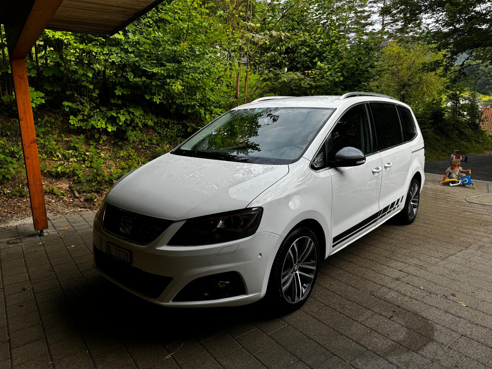 SEAT Alhambra 2.0 TDI Hola FR 4Drive