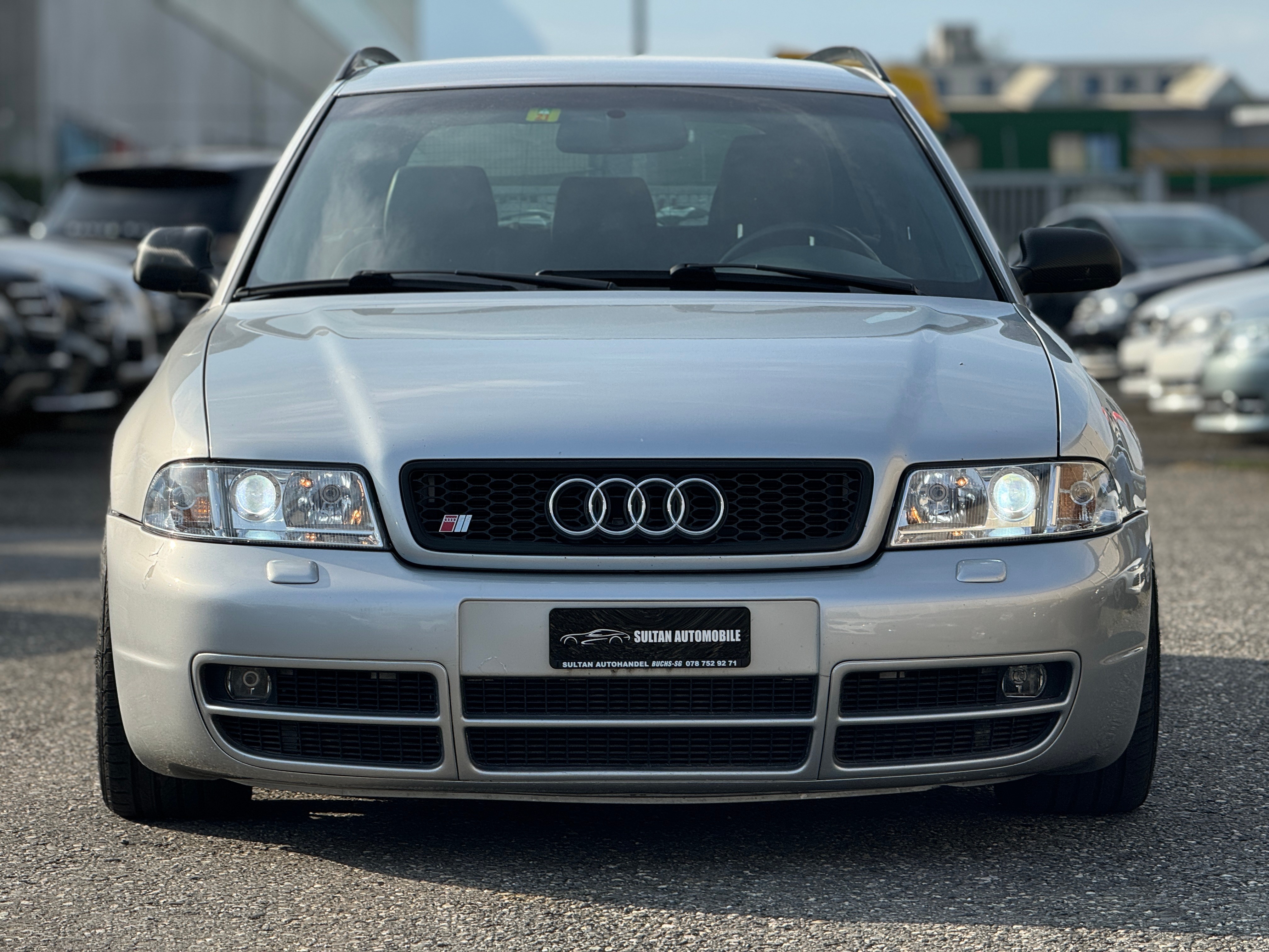 AUDI S4 Avant quattro