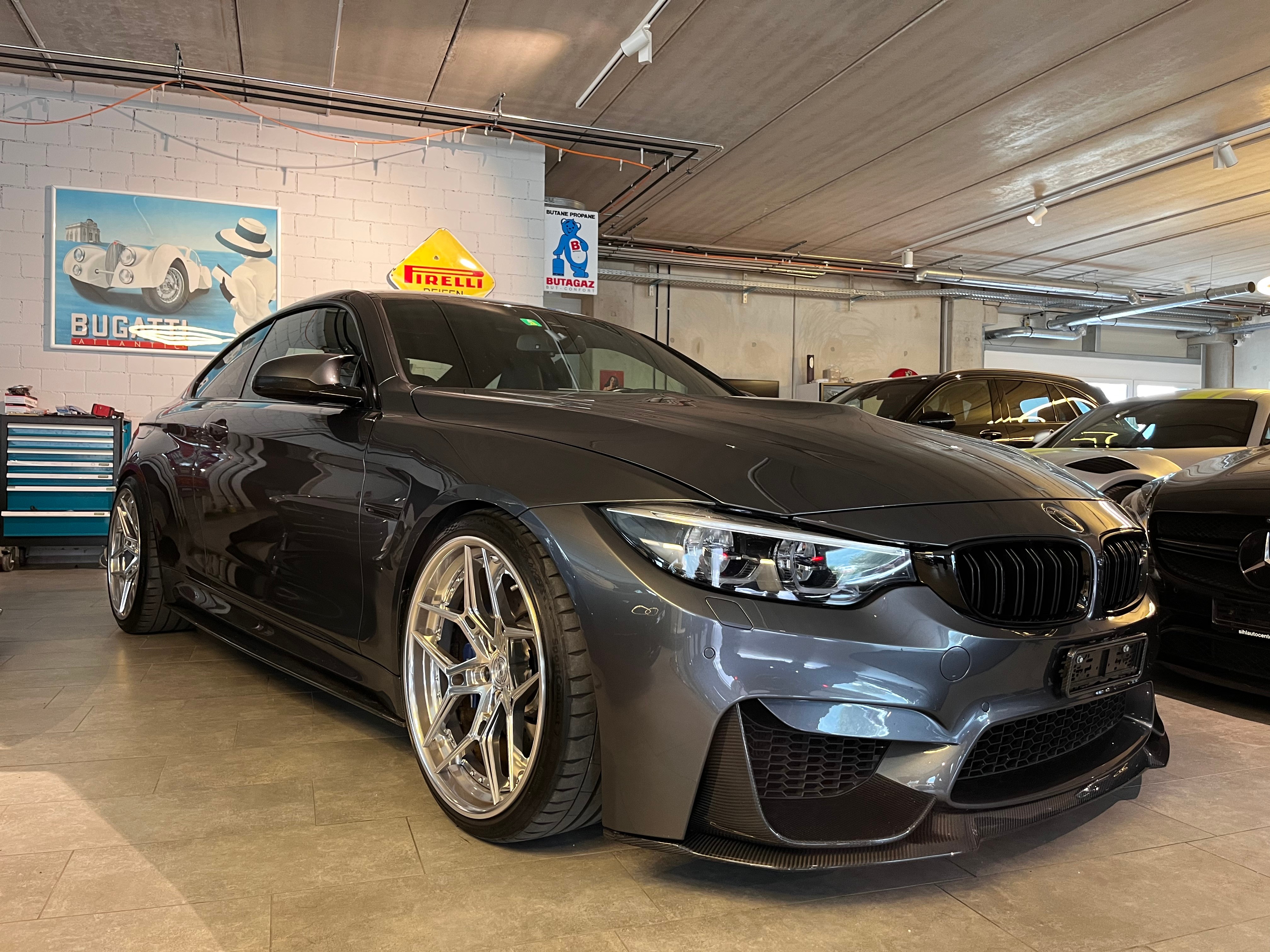 BMW M4 Coupé Competition DKG