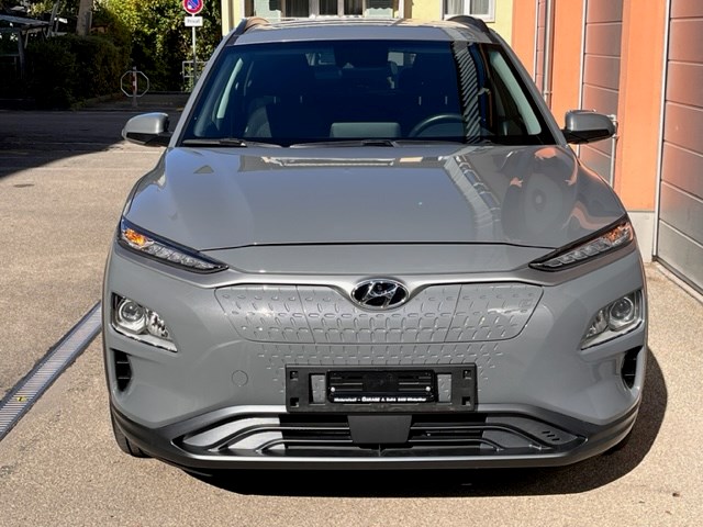 HYUNDAI Kona EV